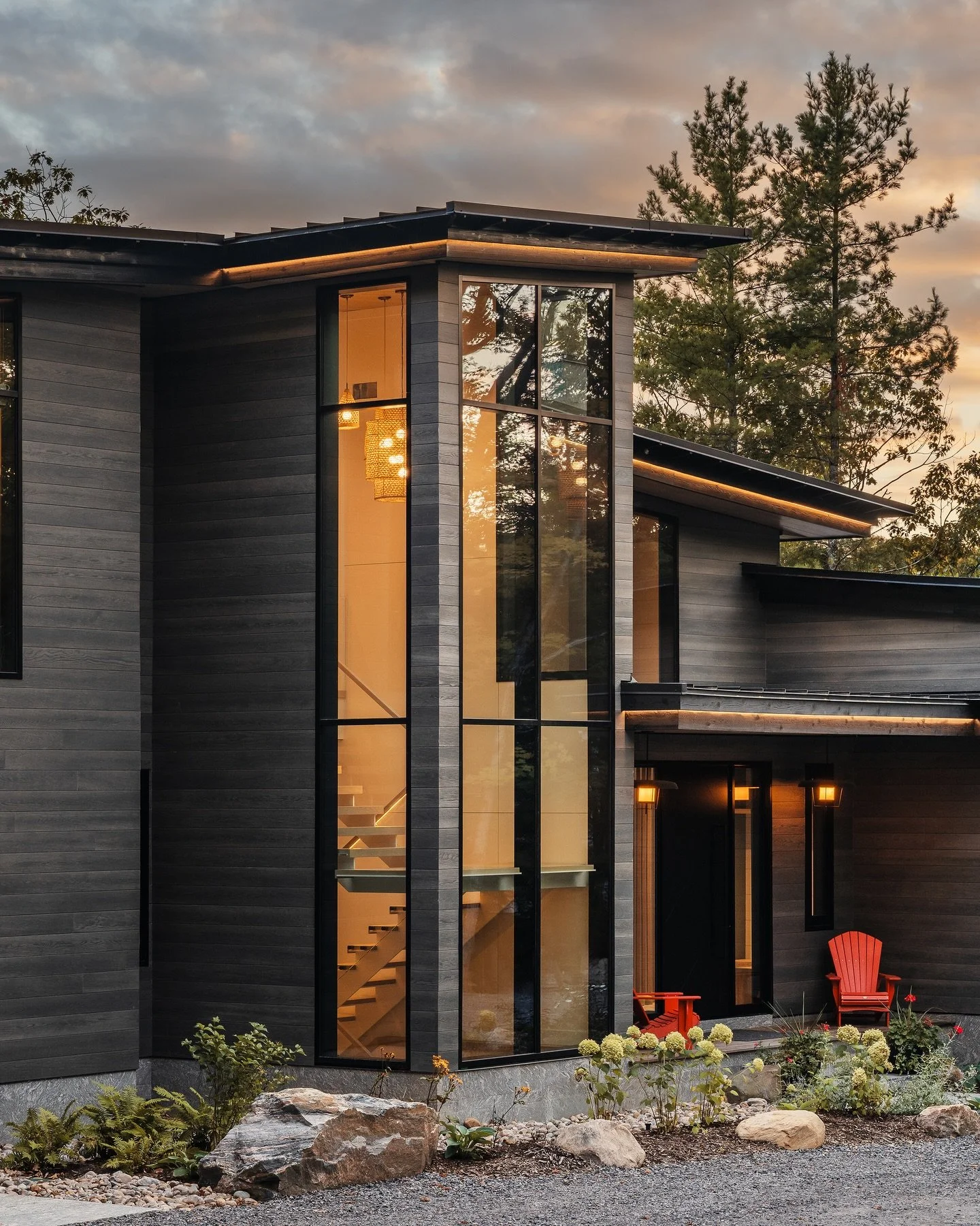 NEW PRODUCT &rarr; look inside. Be one of the first to see our latest innovation: Large Format MDF

THE IDEA &rarr; the properties of our MDF are well known for exceeding industry standards; and we thought it was time to take the appearance of MDF pa