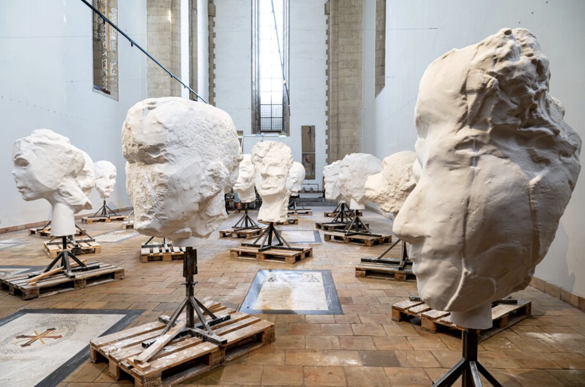 Large-scale white portrait sculptures made by Artist Jim Dine on view for "Elysian Fields"