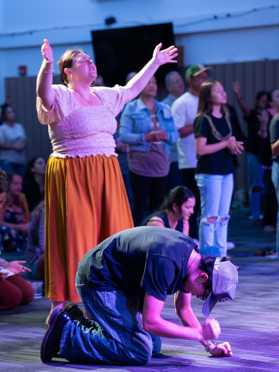 BREAKTHROUGH. WORSHIP. HEALING. 👏❤️

Open Heaven this past Sunday was unreal. The presence of God filled the room as we lifted His name and lives were changed. We heard so many testimonies of healing and breakthrough after worship. 

If God moved in