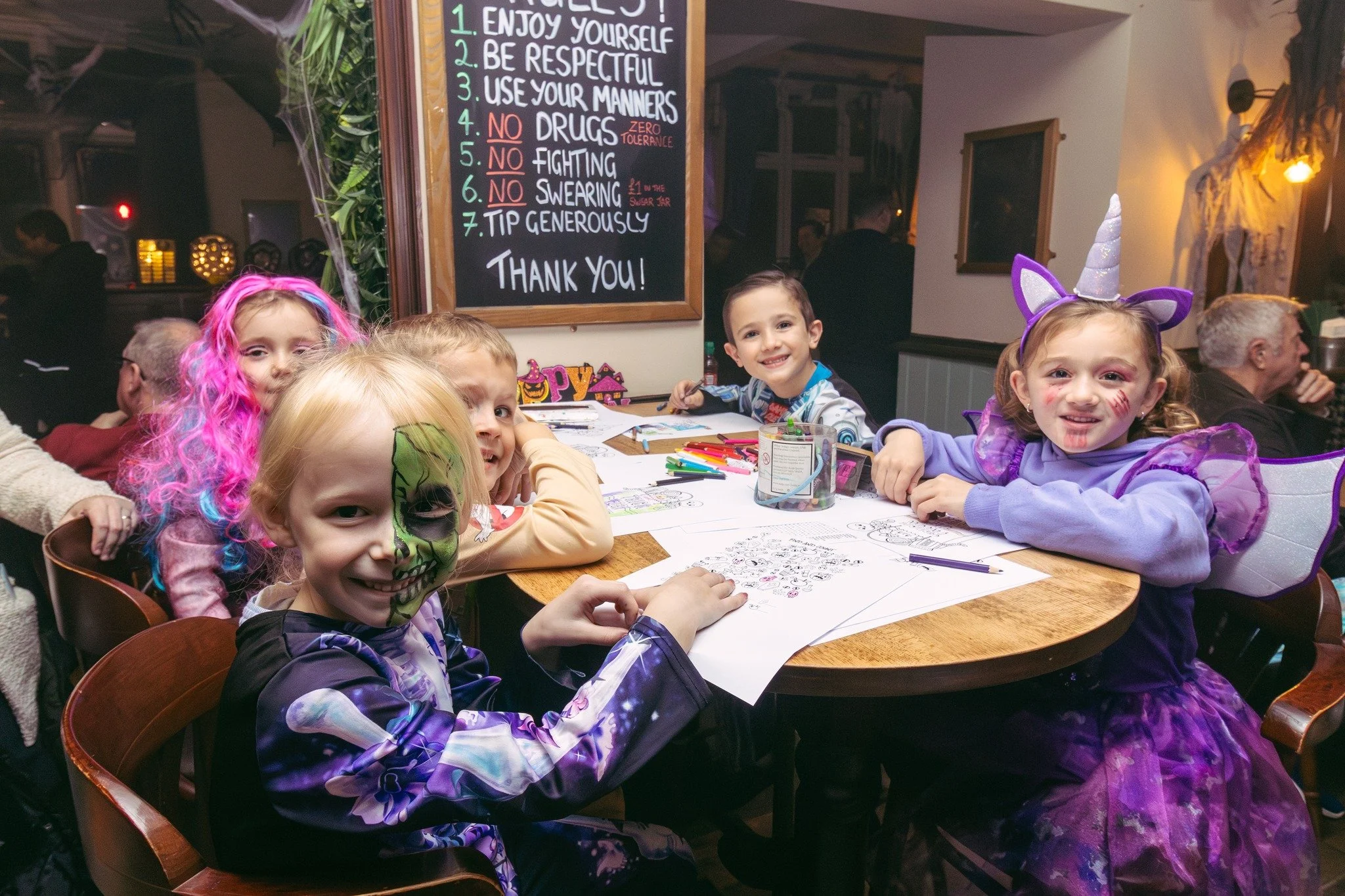 👻🎃 It&rsquo;s tonight! 

Our Kids&rsquo; Halloween Party kicks off from 5pm this evening here at The Horseshoes Nuneaton!

Expect spooky fun, games, and plenty of treats.  Don&rsquo;t forget to bring the kids along in their best costumes. We can&rs