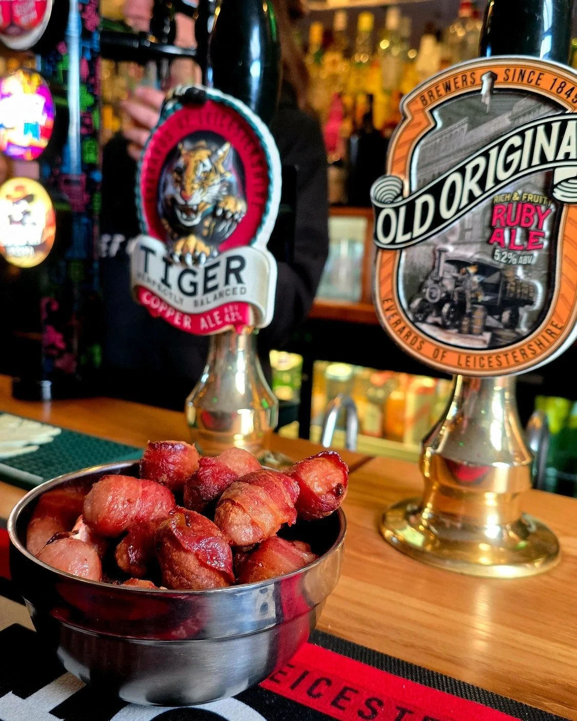 Complimentary pigs in blankets. 

Your welcome 😁