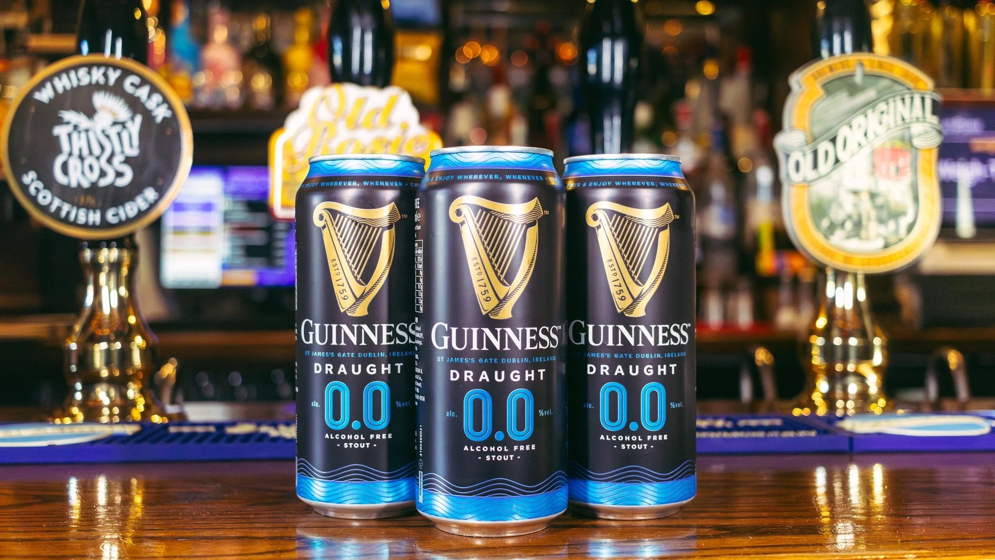 A Friday night date night with @guinnessgb 🍻

Dry January or not, we've pouring delicious pints of Guinness as well as a fridge stocked with Guinness 0% ✅
.
.
.
.
.
.
.
.
#thehorseshoesnuneaton #thehorseshoes #nuneaton #nuneatonpubs #nuneatonnightou