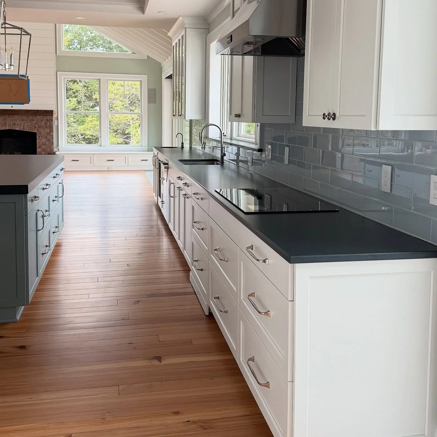 Looking for a Residential Cleaning Service ? Contact us today ✨ 
&bull; Weekly - biweekly monthly services 
&bull; Move ins / Move outs 
&bull; Post -Remodel 
&bull; Post - Construction 
&bull; Short and long term properties 

Marilycleaningservice@g