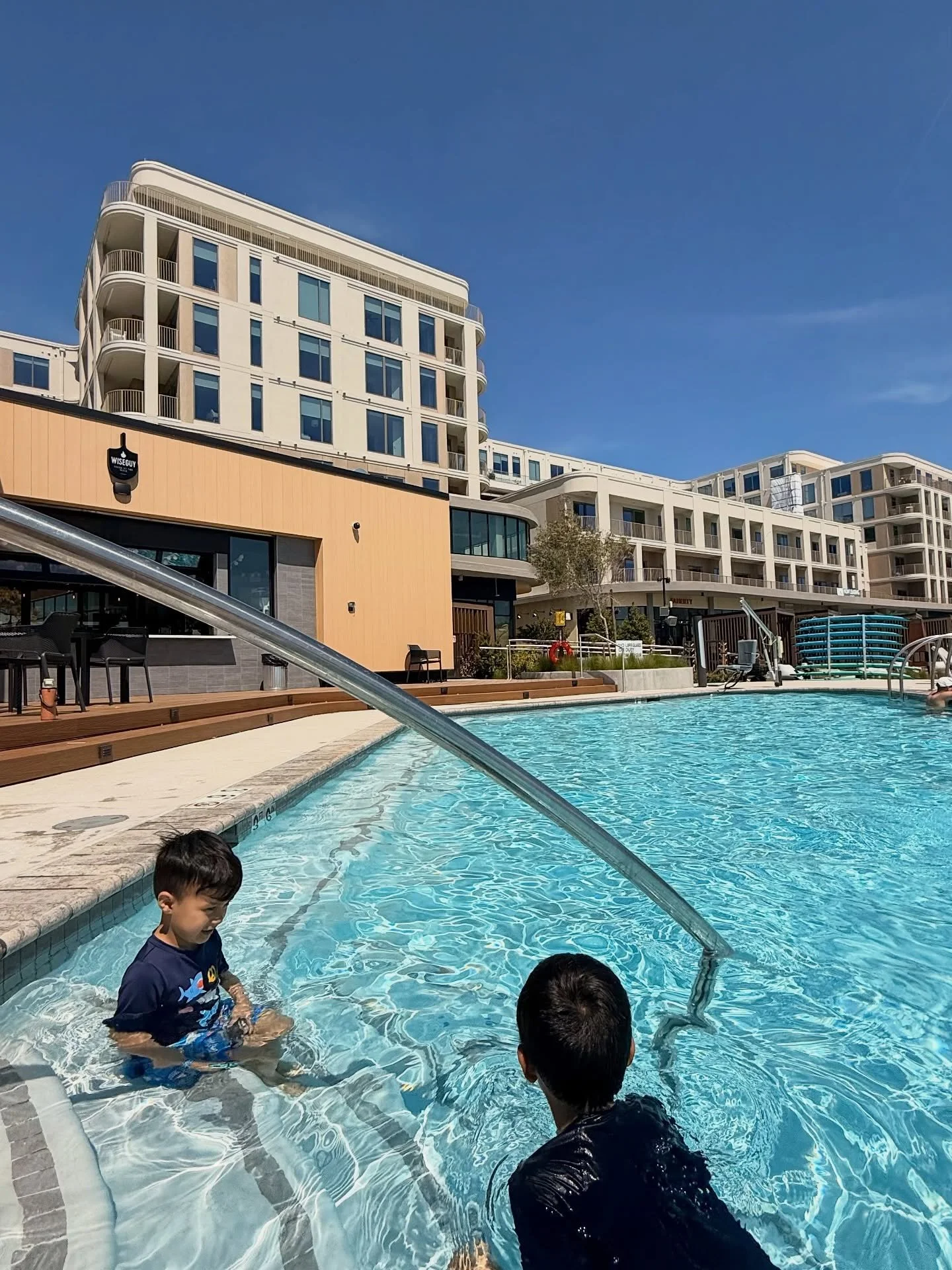 We wrapped up a week of spring break in the best way, visiting for the first time @atlanticparkvb which was quite an adventure! The kids really enjoyed 🌊☀️

Also, a day at Bush Gardens and couple of days camping in the mountains of The West Virginia