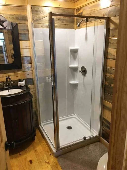 Minnow Bathroom.jpeg