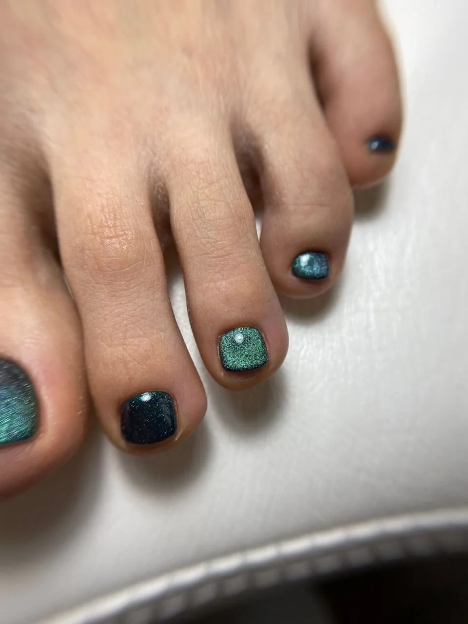 Cat Eye gel pedicure – professional toenail styling in NYC nail salon