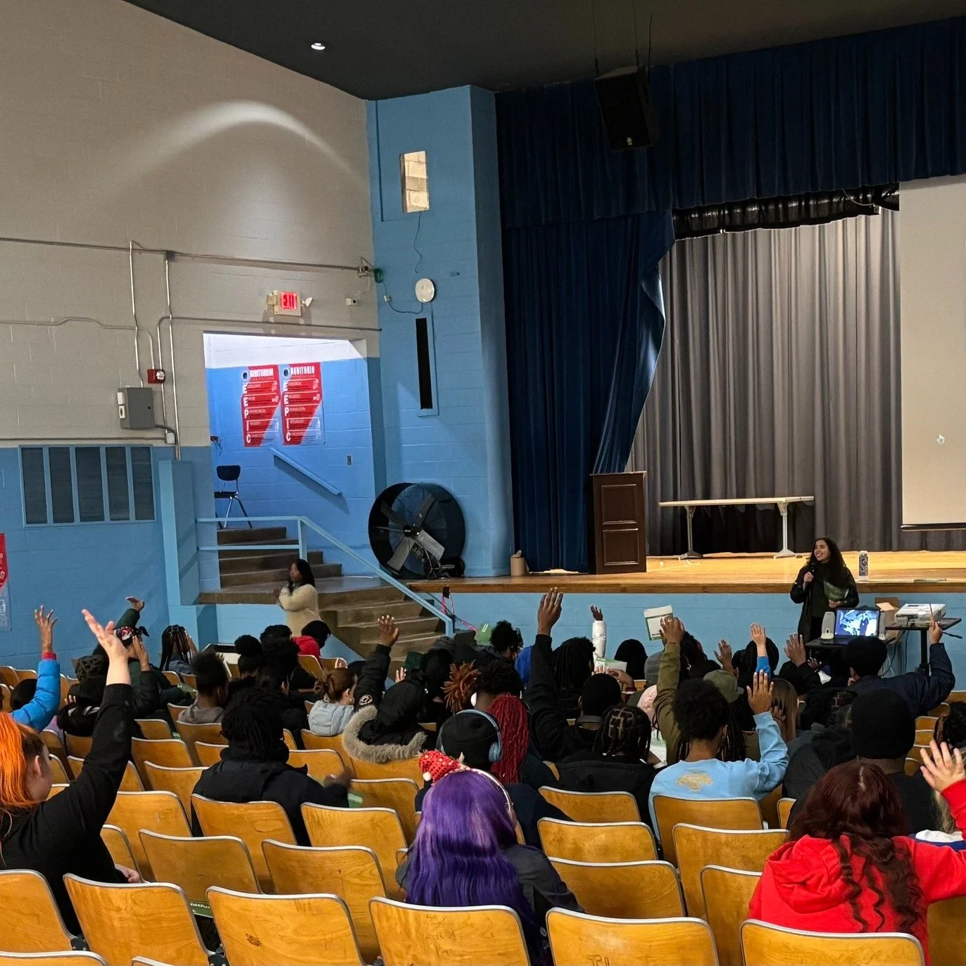Raise your hand if you belong in college! 

It's been a great (and busy) week of TN Promise meetings in high school across the state! We love talking to seniors to make sure they know they are college material! 

We'll be in more high schools next we