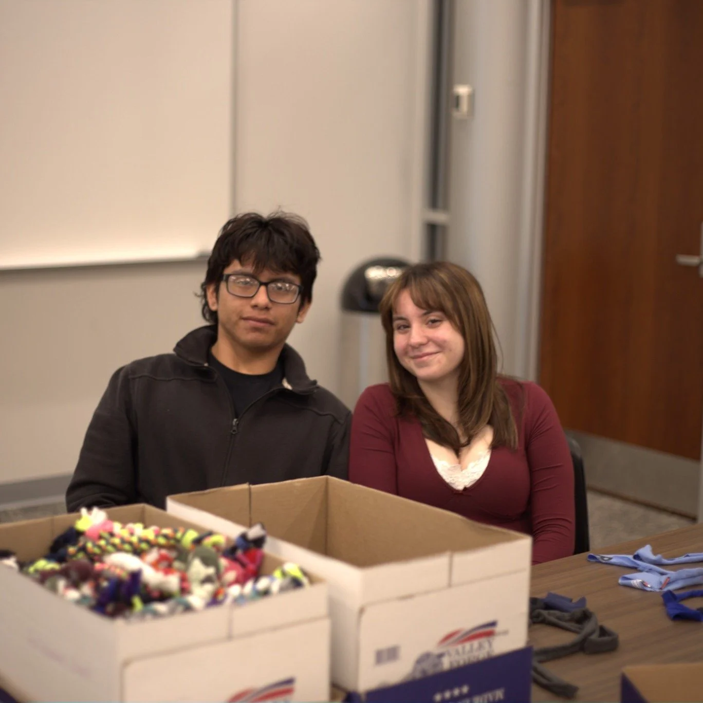 Check this out! 

Students at Northeast State Community College had an opportunity to get some community service hours at the Second Annual Craft-in! Students were able to write letters to cancer patients, make jump ropes for the Samaritan's Purse Ch