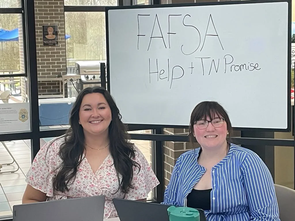 Students! You have until April 1st to complete and submit the 2026-2027 FAFSA and remain eligible for TN Promise! 

tnAchieves is here to help! This month, our staff are joining FAFSA events all across Tennessee. Thank you to Roane State for hosting 
