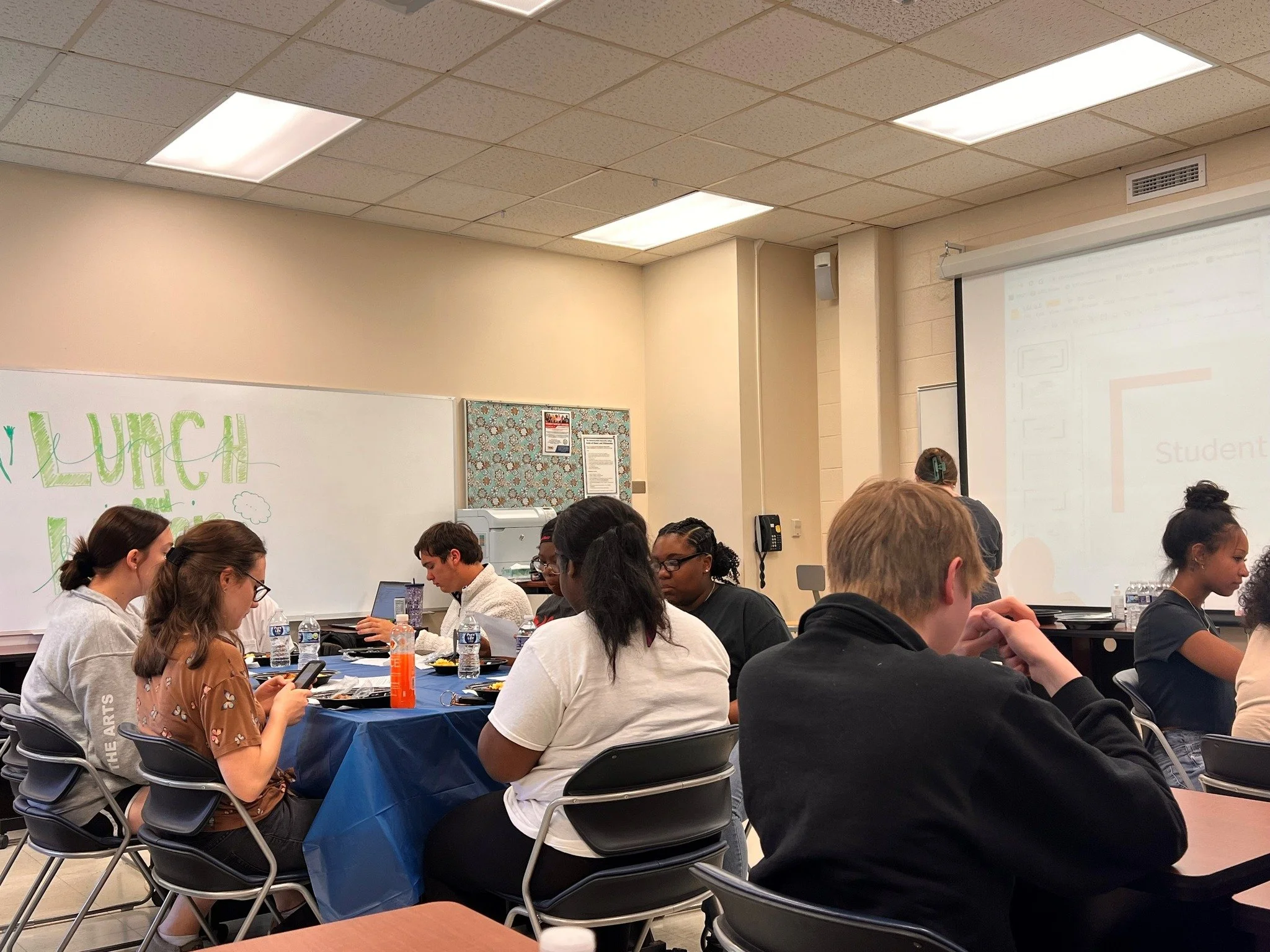 Summer Bridge is here &mdash; and students across Tennessee are choosing to start strong.

Before the fall semester begins, incoming college students are stepping onto community college campuses through tnAchieves&rsquo; free academic readiness progr