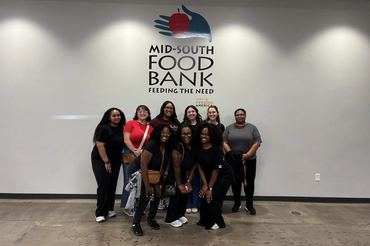 tnAchieves staff volunteer at Mid-South Food Bank in Memphis.