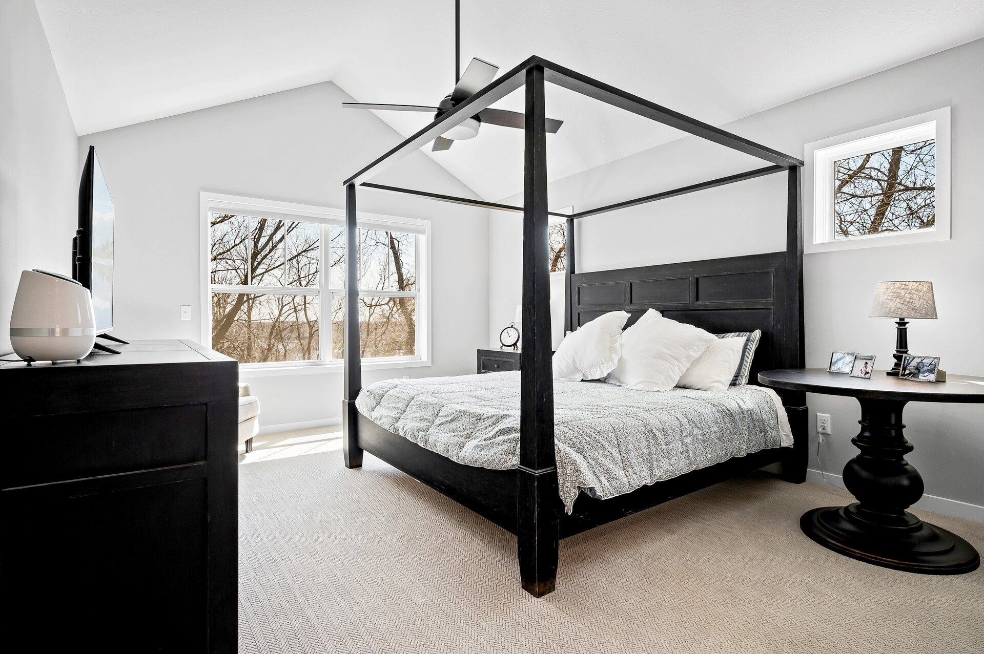 43_4655_Tonkaview43_mls.jpg