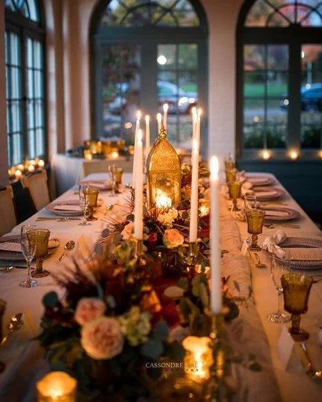 ✨ Gather your loved ones in the cozy elegance of our solarium at the Stagecoach Inn. 🌿 With glowing candlelight and breathtaking floral touches, it&rsquo;s an ideal backdrop for life&rsquo;s most meaningful celebrations. 🌸🥂 Let us help you create 