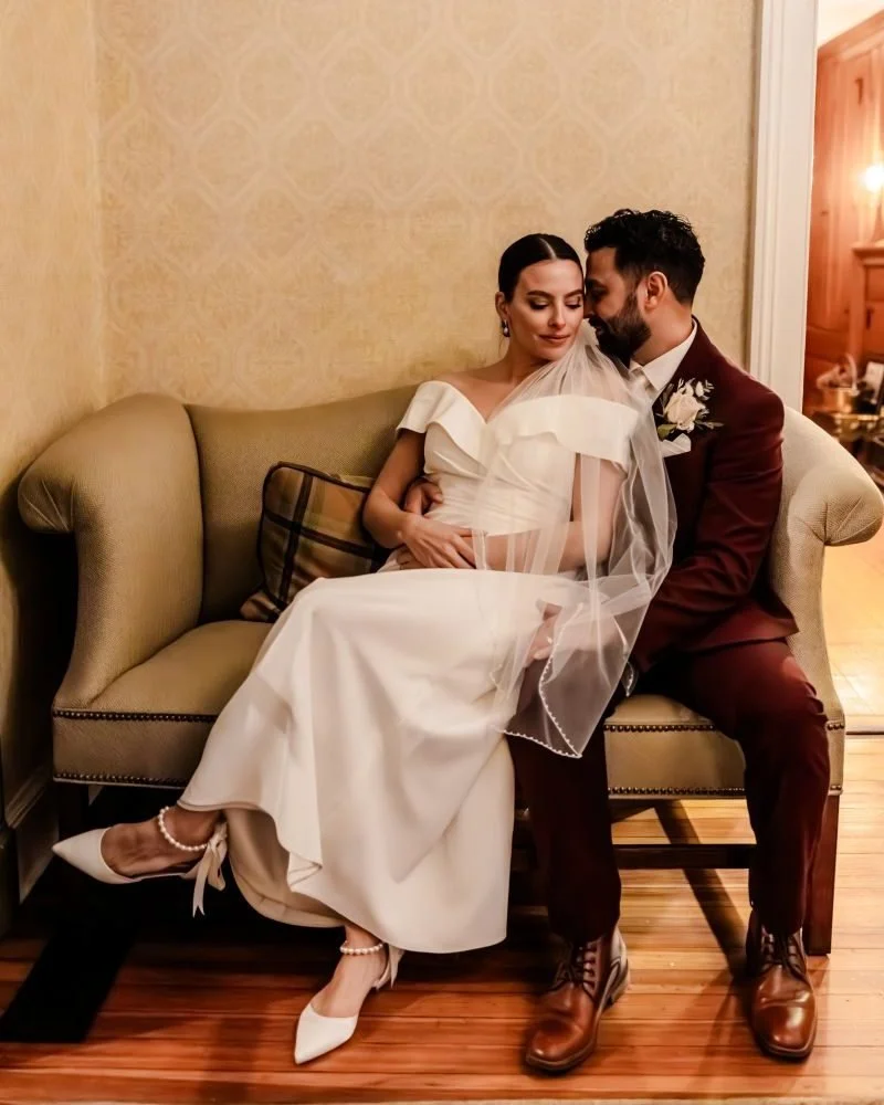 ✨ A little stolen moment at the inn &mdash; intimate, elegant, and effortlessly romantic. If this is the vibe you&rsquo;re dreaming of for your wedding day, we&rsquo;d love to help you create it.
Call (845) 294-5526 to book a tour and start planning 