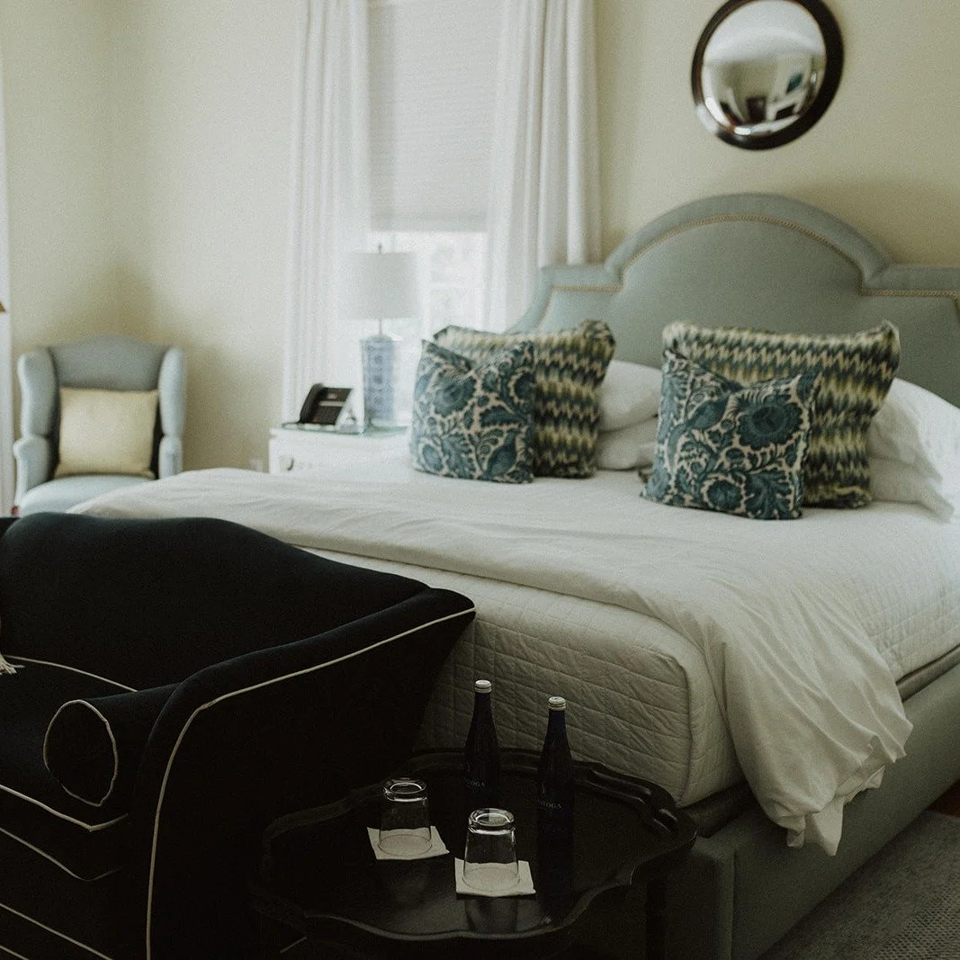 ✨ Book a winter escape with us at the Stagecoach Inn. We have limited availability this week&mdash;perfect for a last-minute getaway while the Inn is still beautifully decorated for the holidays.
Slip away to comfort, charm, and quiet luxury, and tre