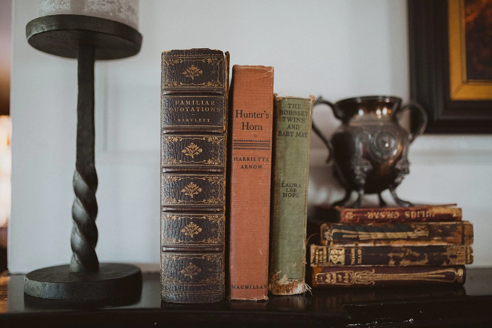 Some places have a story. Ours has many. 📚

At Stagecoach Inn, history lives in every corner &mdash; from the carefully curated antiques to the quiet nooks made for lingering. Find your favorite spot, settle in, and stay awhile.

Goshen, NY is waiti