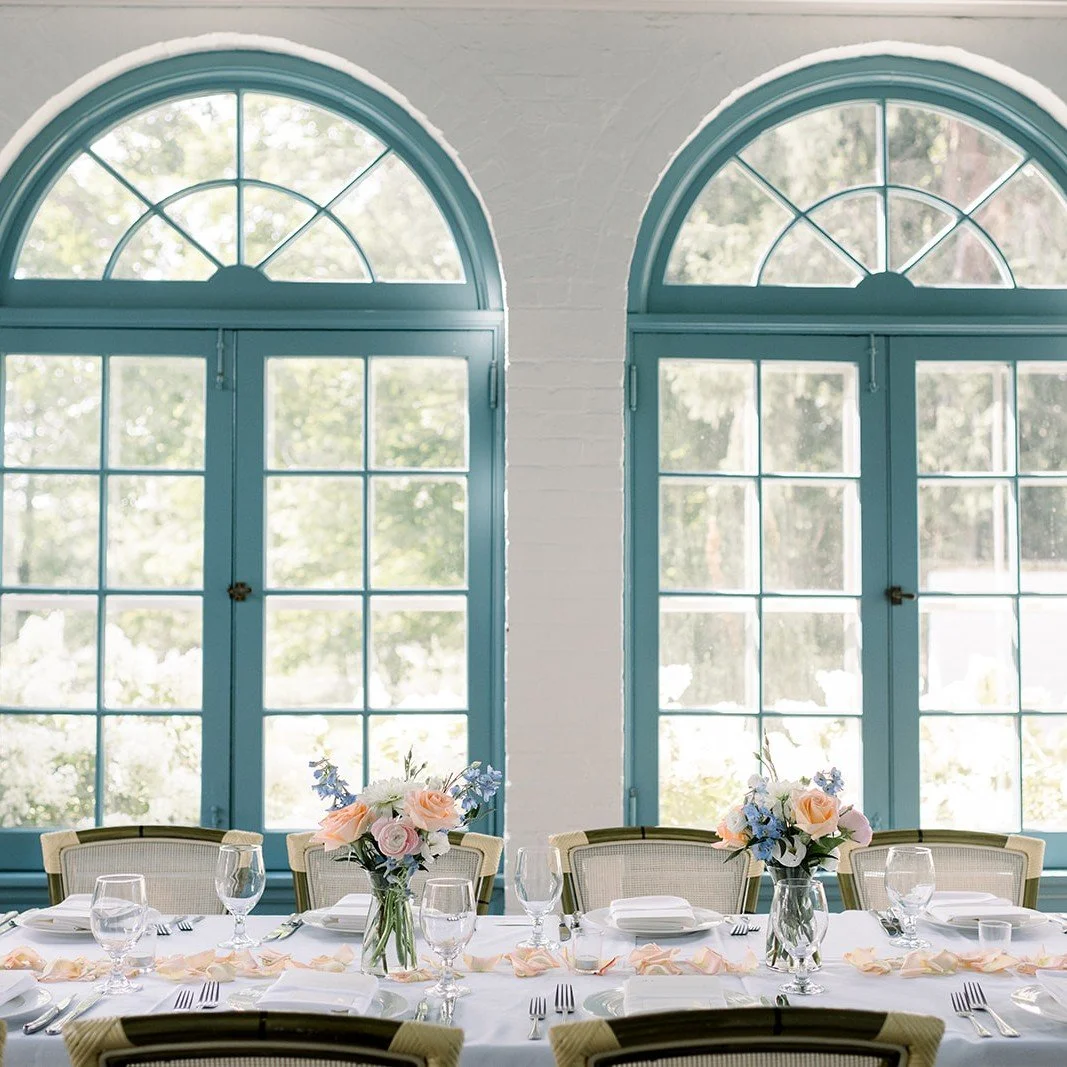 Our Solarium is the perfect setting for small, intimate celebrations 🤍
Soft light, delicate florals, and a table set just for your closest people&mdash;every detail, beautifully yours.
Schedule your tour today: (845) 294-5526 ✨

🌐: Tap the link in 