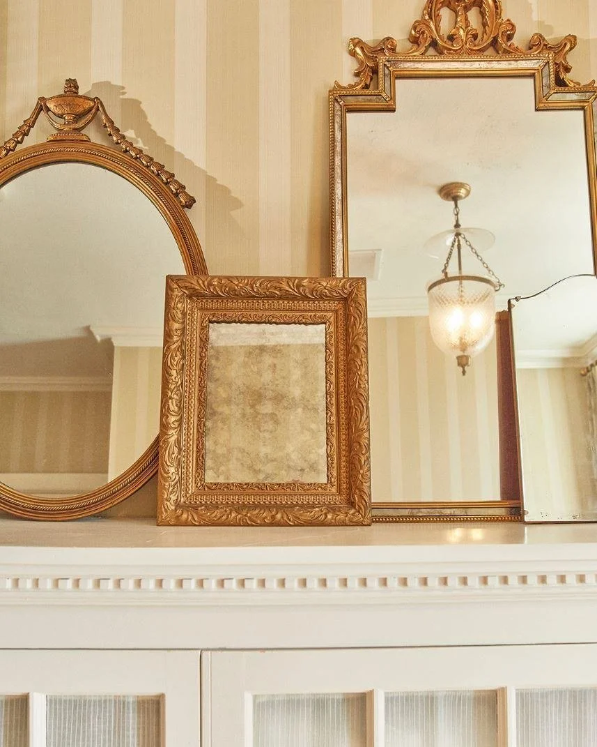 ✨ The details make all the difference.
From collected antiques and vintage books to thoughtfully curated spaces, every corner of Stagecoach Inn has its own personality. Spend the day exploring the Hudson Valley, then come back and discover your favor