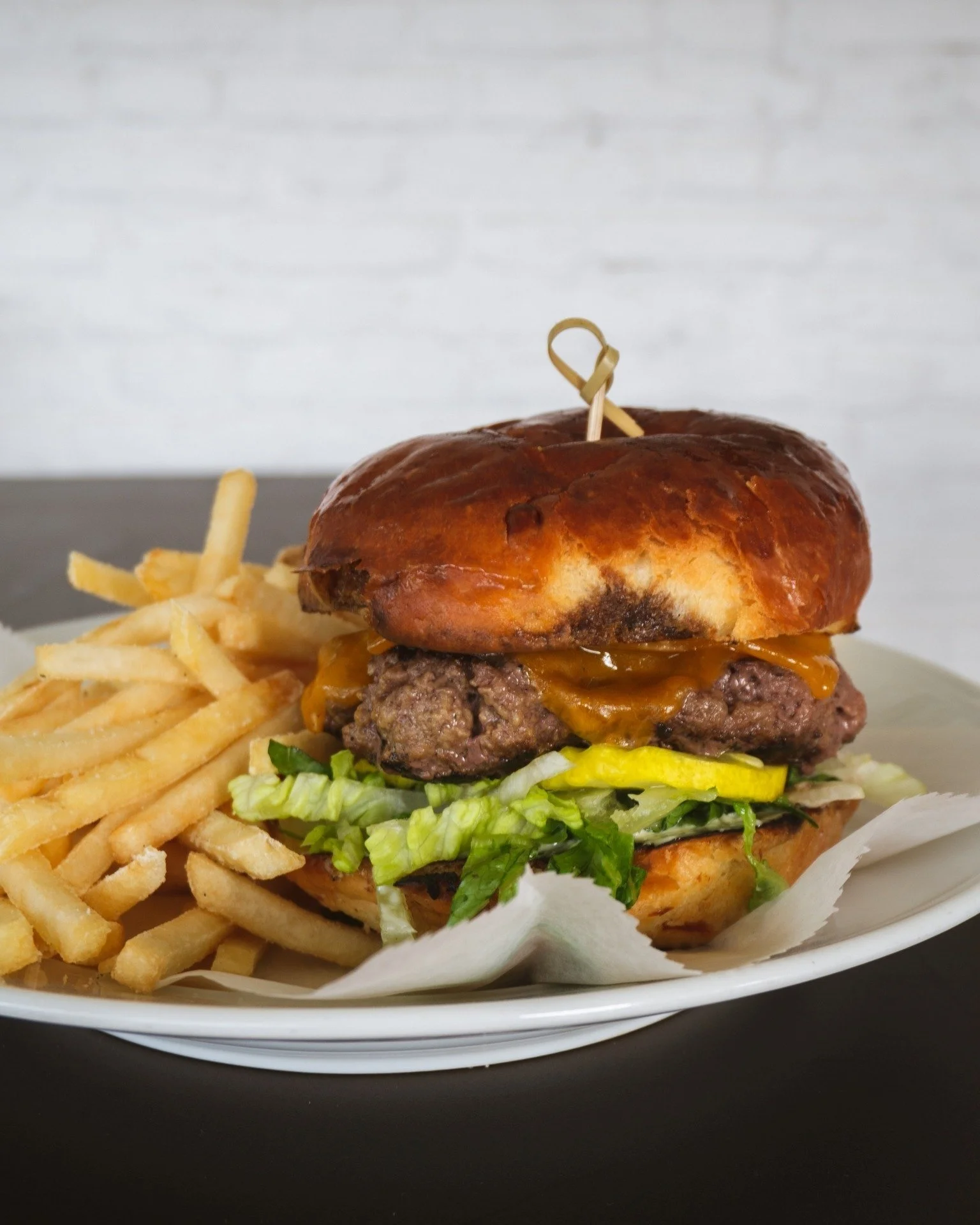 Friday night plans? We've got dinner covered 🍔🍸
Join us at Stagecoach Inn this Friday from 4&ndash;9pm for casual bistro dining, handcrafted cocktails, and a relaxed evening at the inn. Whether you're craving one of our burgers, a handcrafted cockt