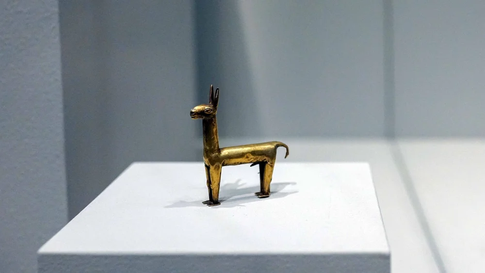 Side Frame Inka Little luxurious llamas in the Inka Empire — artsq.org