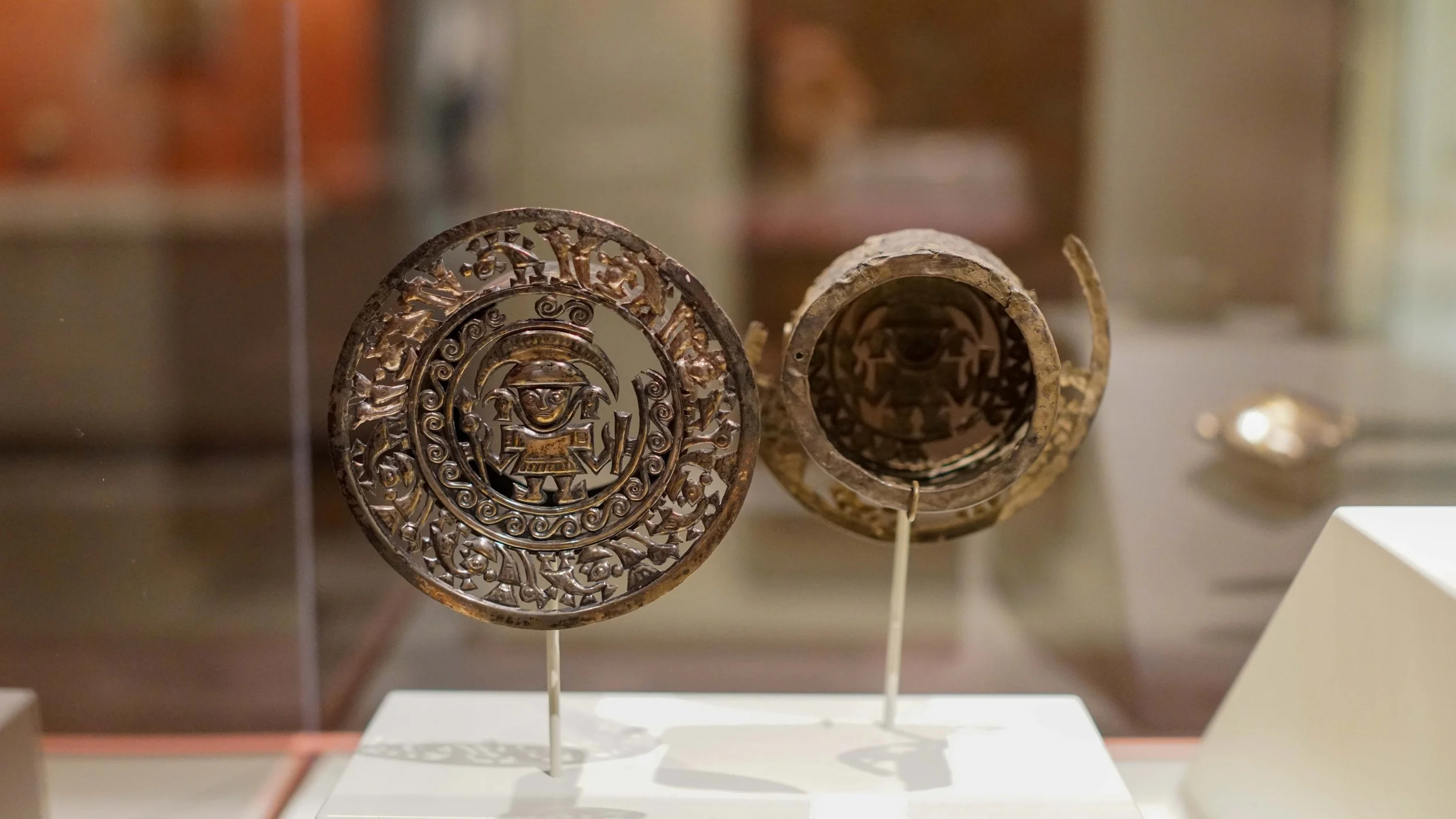 Ear Ornaments in the Pre-Columbian Americas