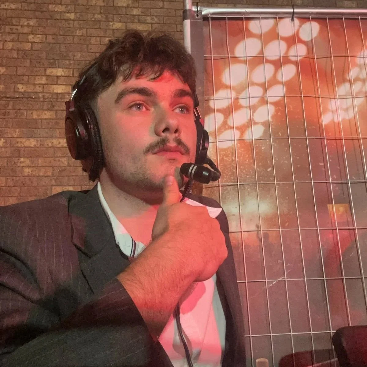 FROM THE NEST TO THE MICROPHONE - CHARLIE NASH CALLS HOME