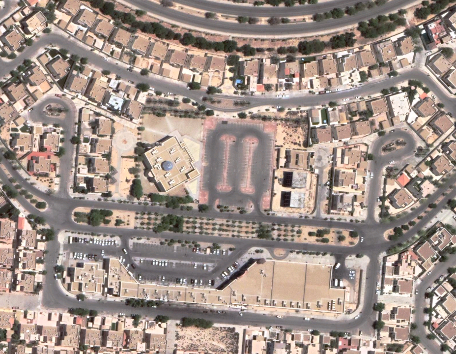 Each neighborhood had a mosque, and other civic buildings.