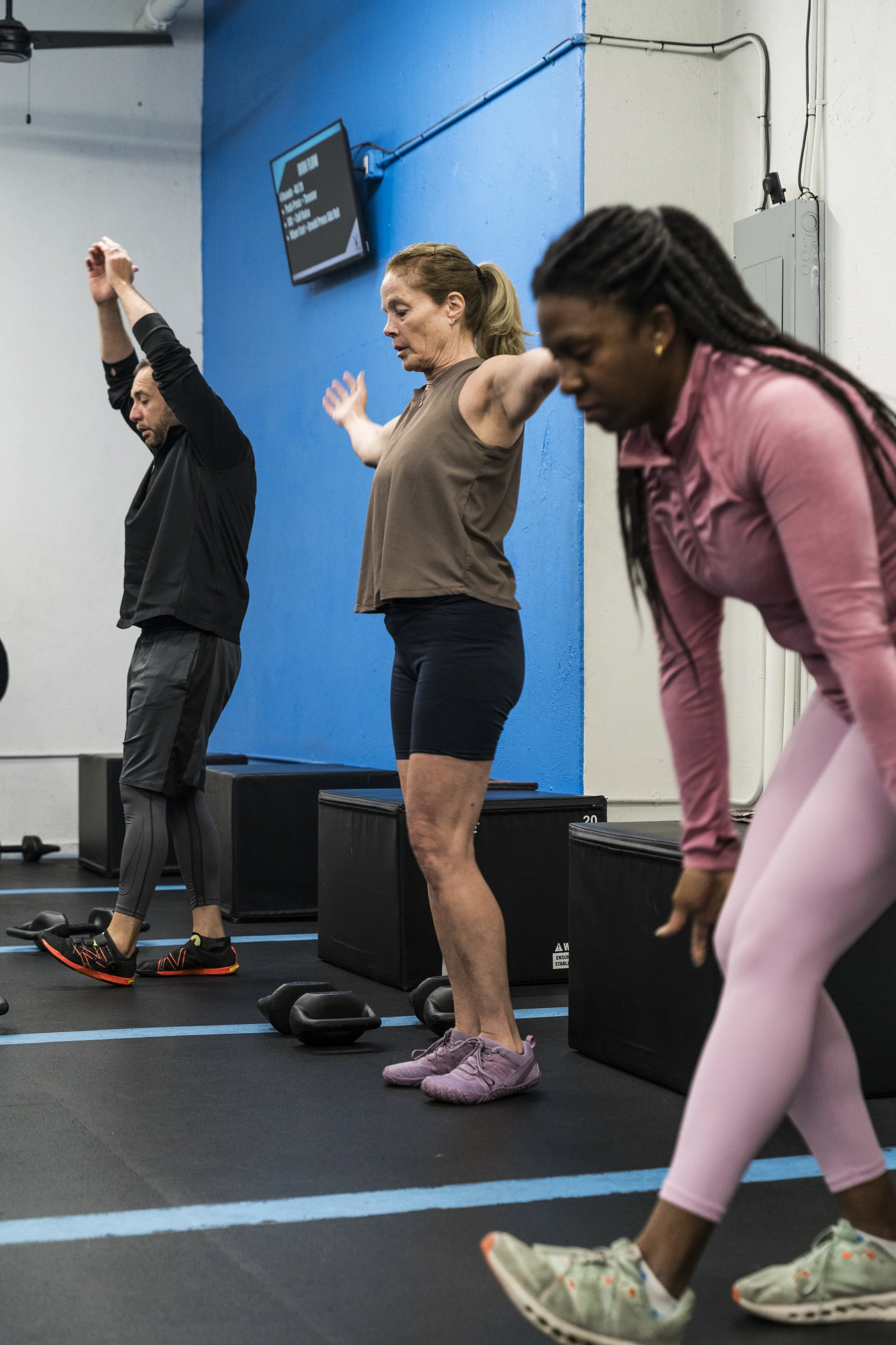 Why do people choose small group strength training over a big-box gym?