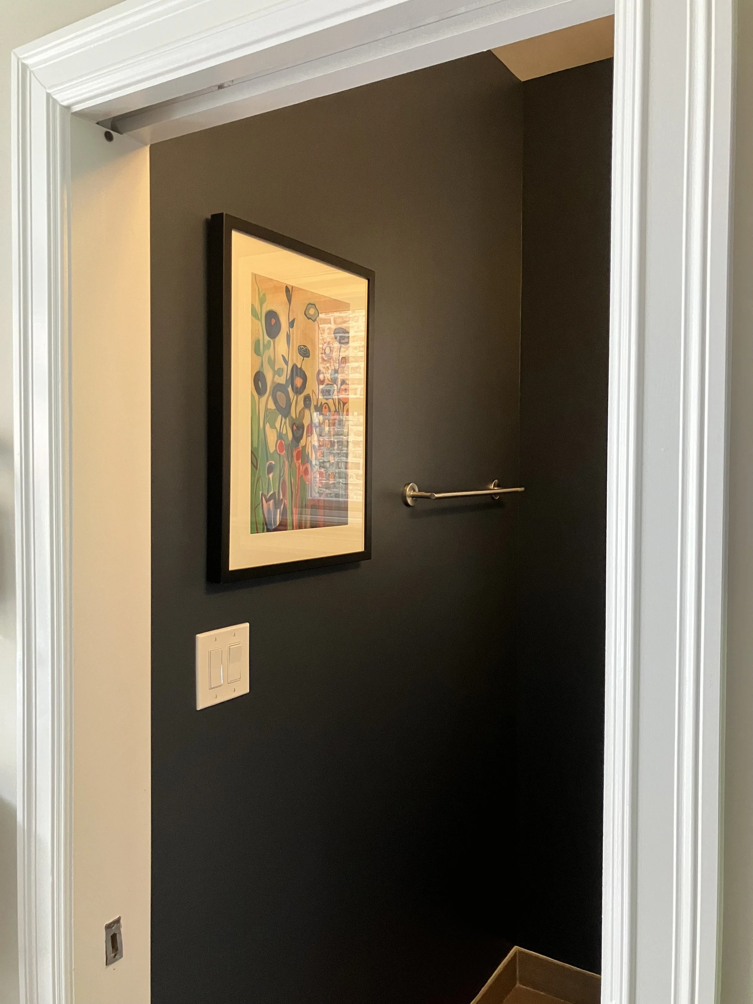 Oui love a bold powder room.