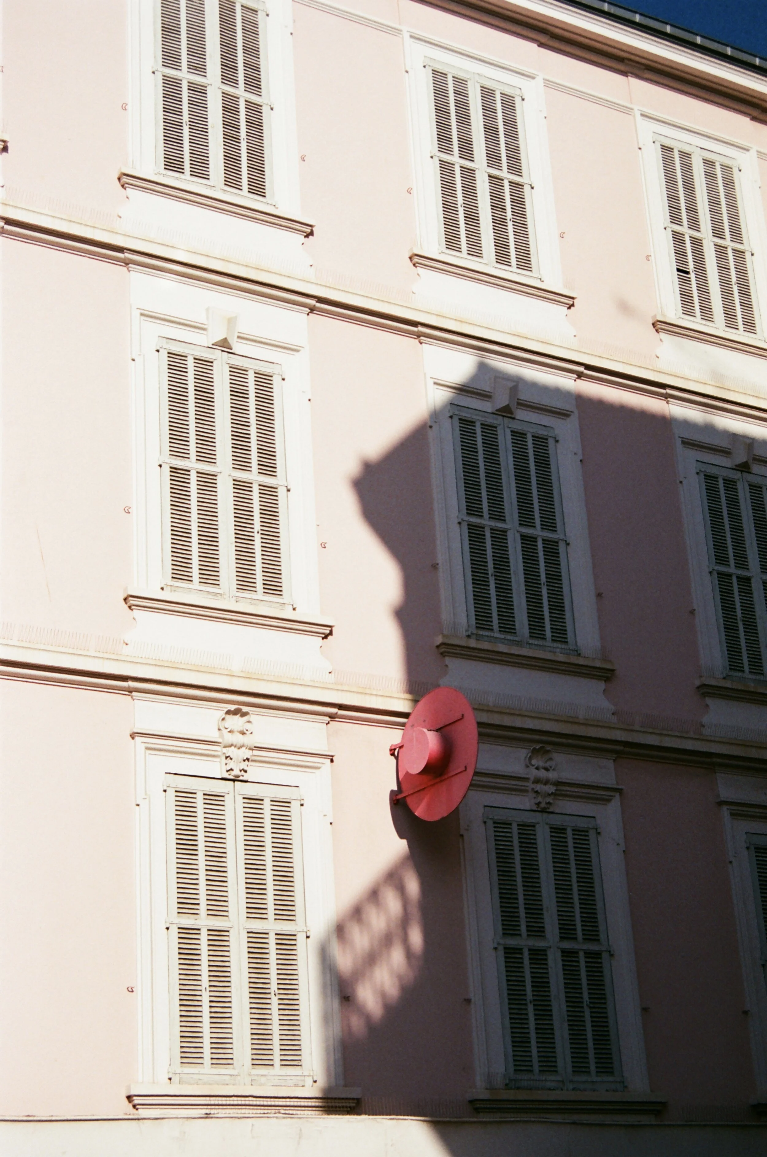 28290037.jpg