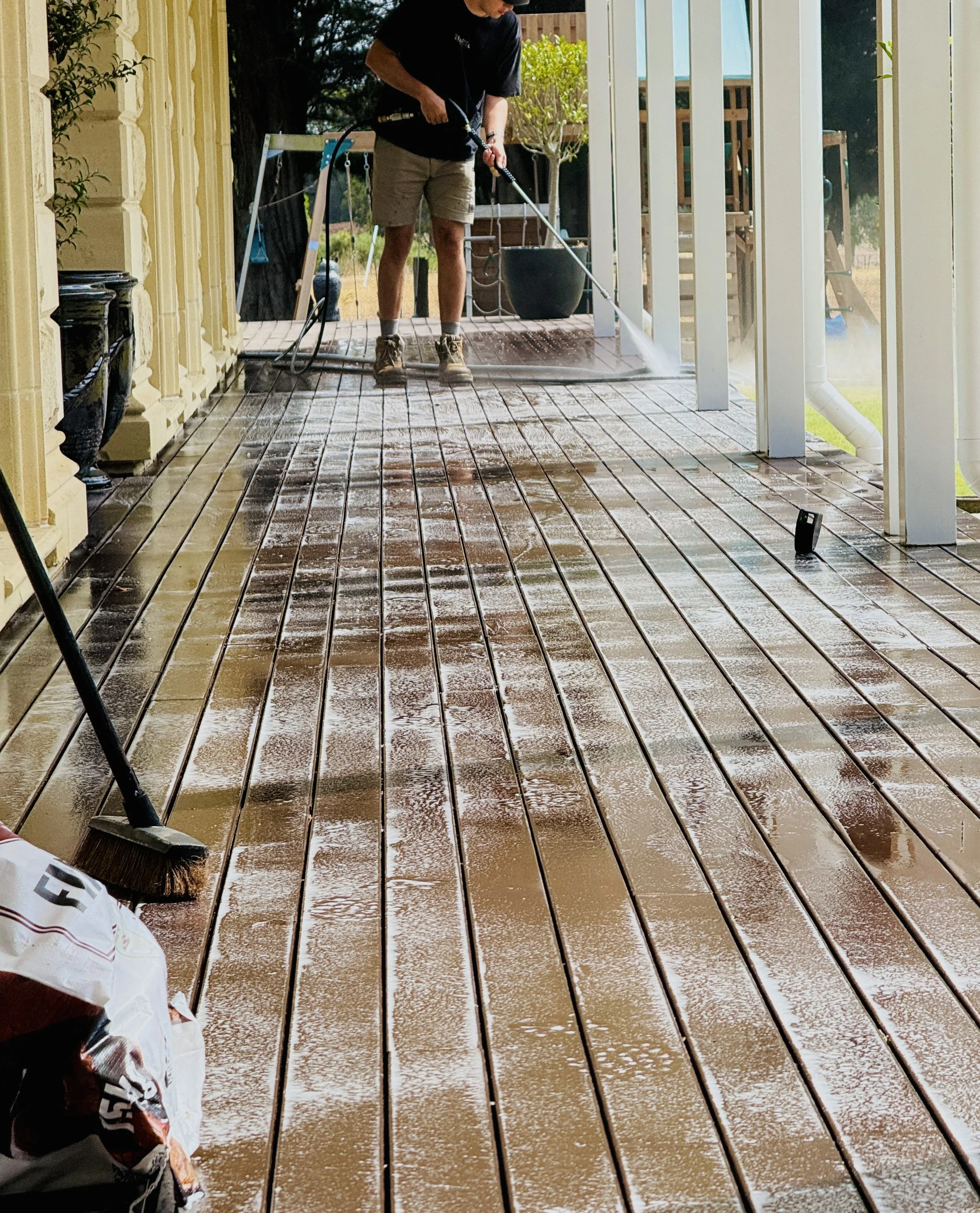 deck power washing service surf coast and Anglesea