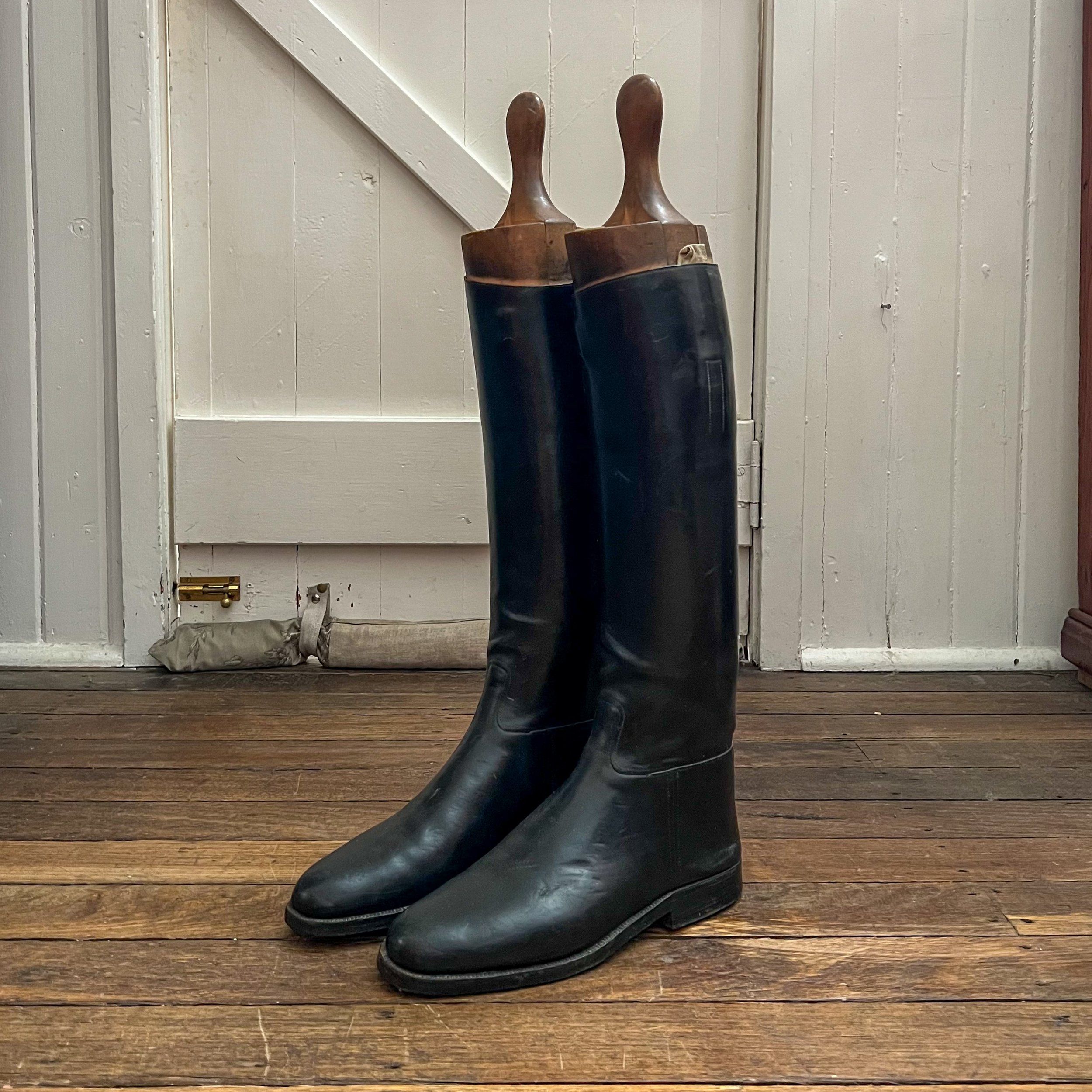 English-leather-riding-boots-maxwell-antique-vintage