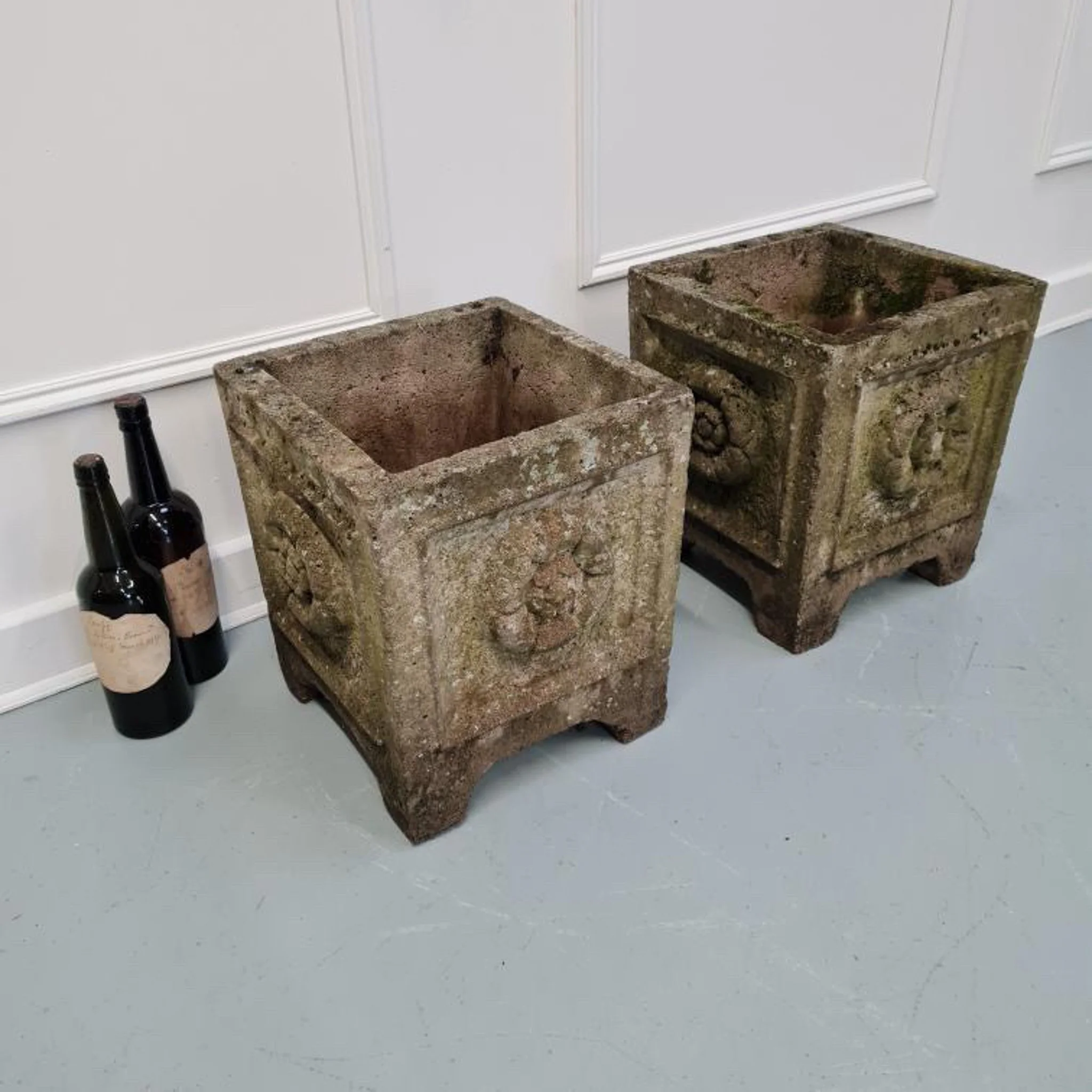 stone-garden-planters-english-vintage-1.jpg