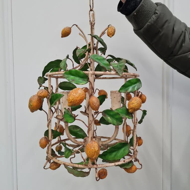 French-italian-light-fitting-chandelier-pendant-interior