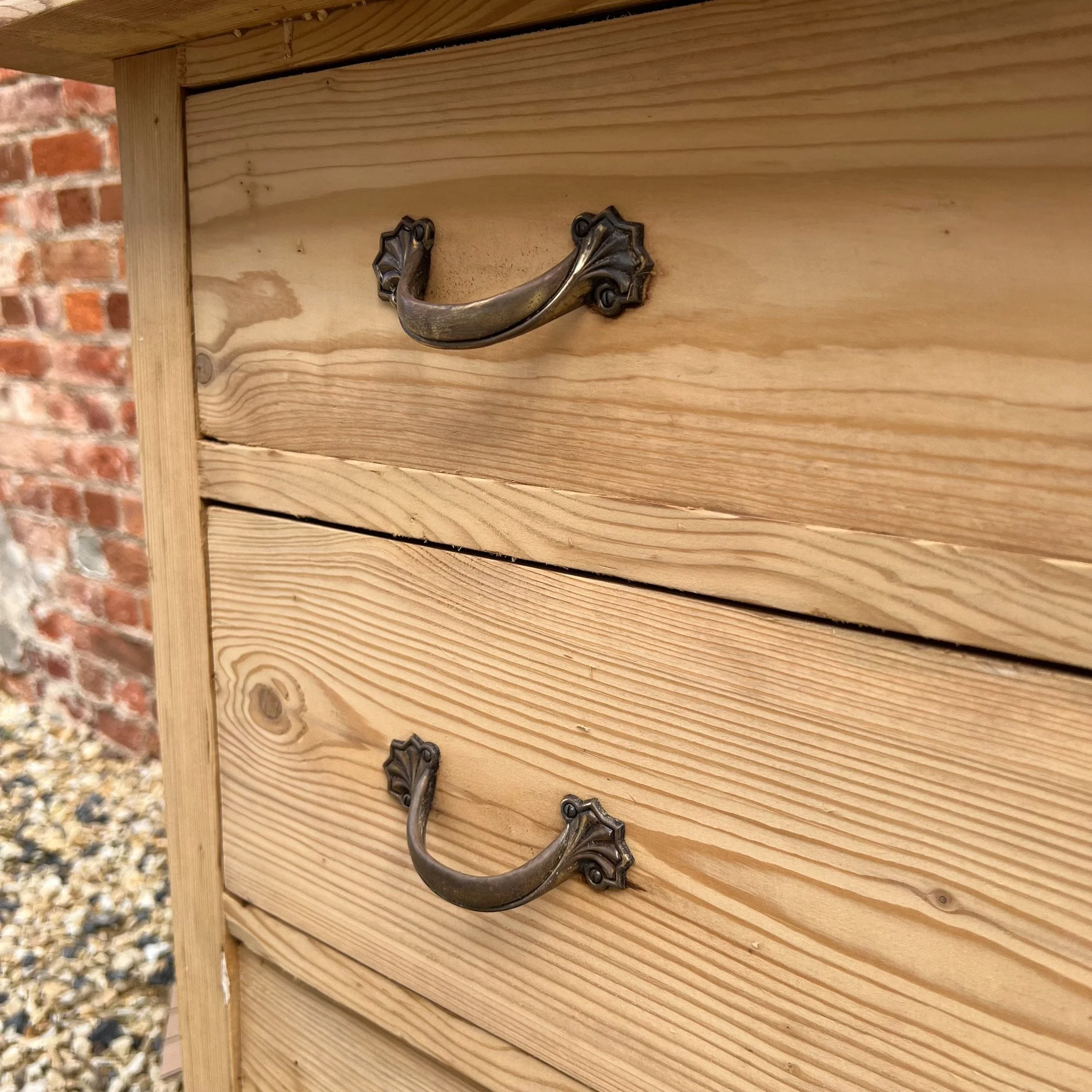 Frenh-pine-chest-drawers-simple-dresser-2.jpg