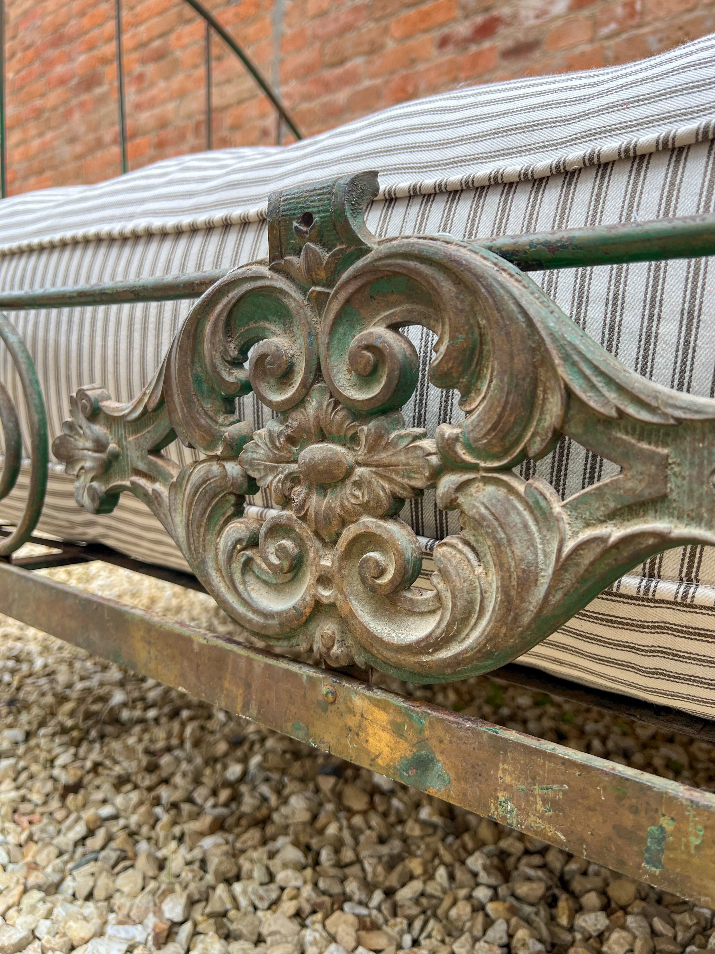 French-iron-folding-day-bed-antique-7
