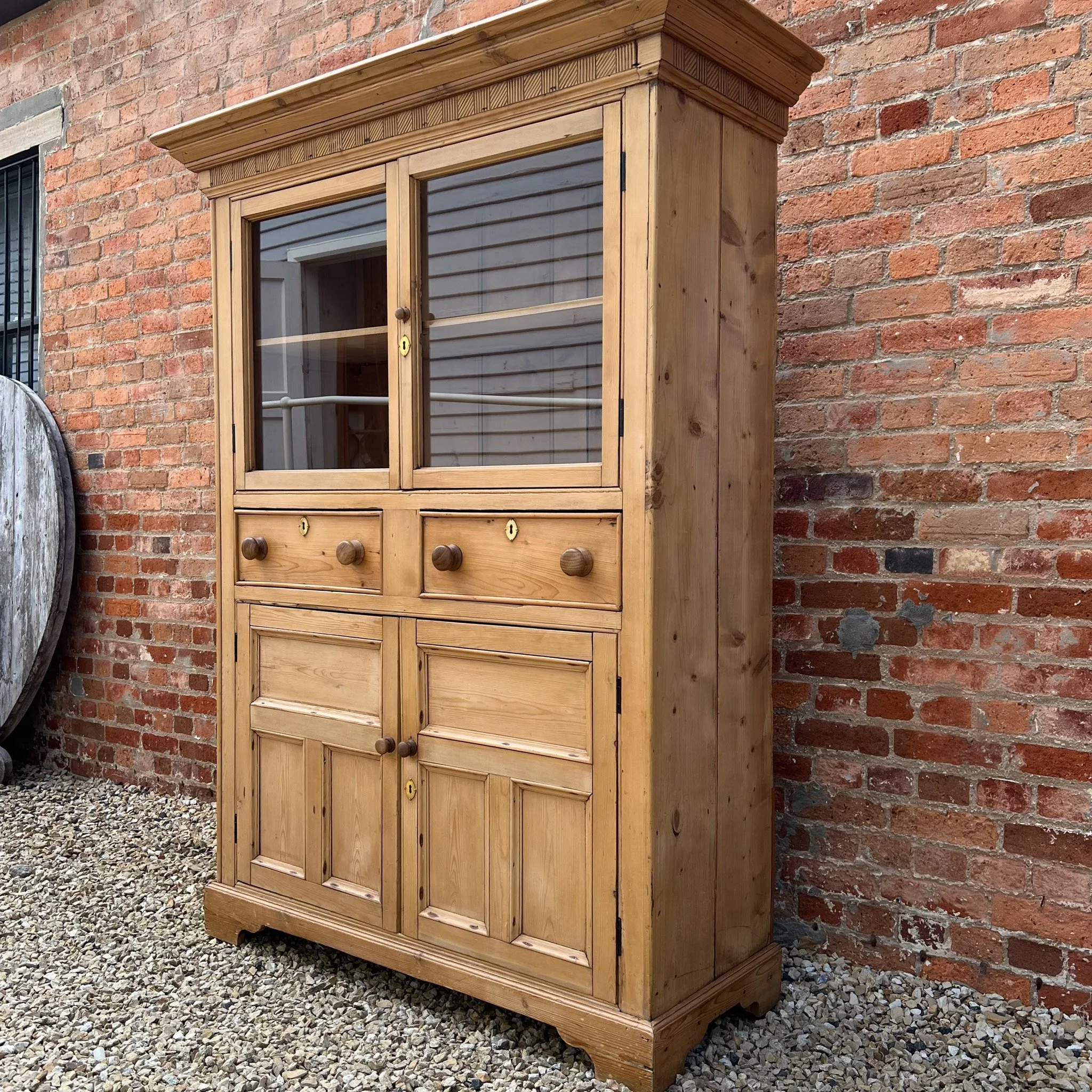 OC0803-irish-pine-kitchen-dresser-hutch-english-victorian-4.jpg