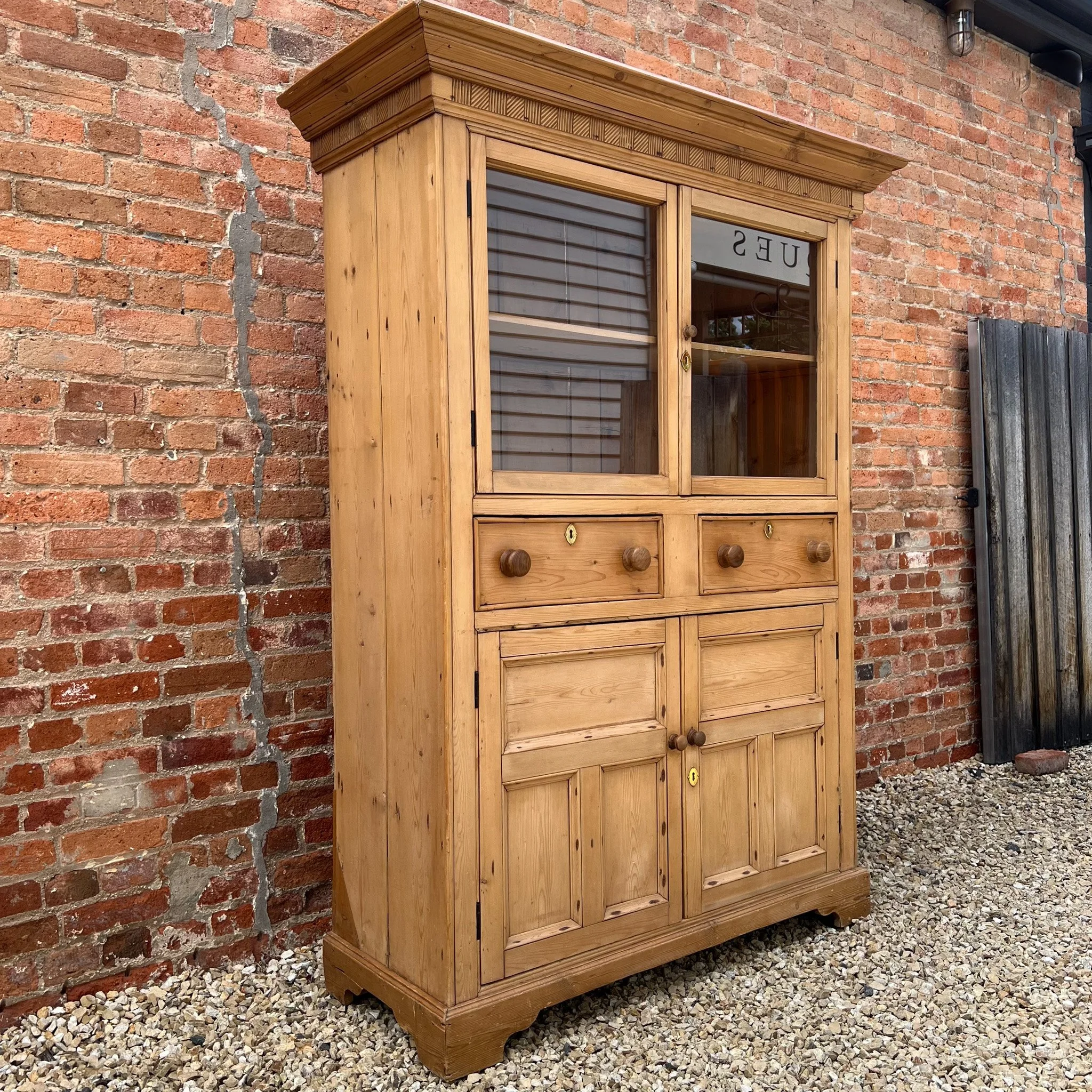OC0803-irish-pine-kitchen-dresser-hutch-english-victorian-3.jpg