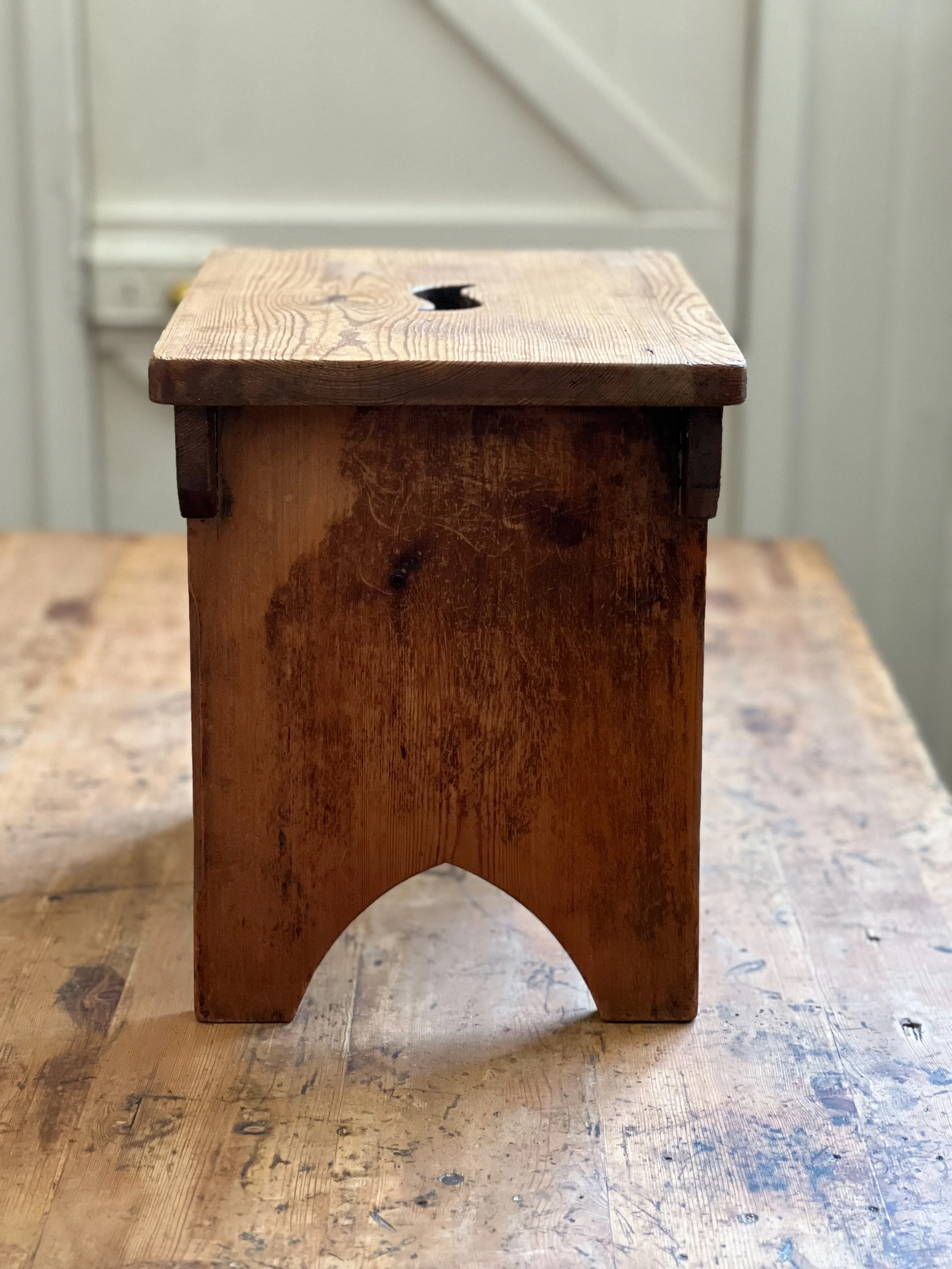 english-pine-stool-country-house-2.jpg