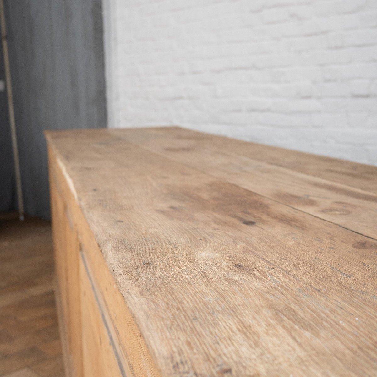 Pine-shop-counter-workbench-island-drawers-antique-04.jpg