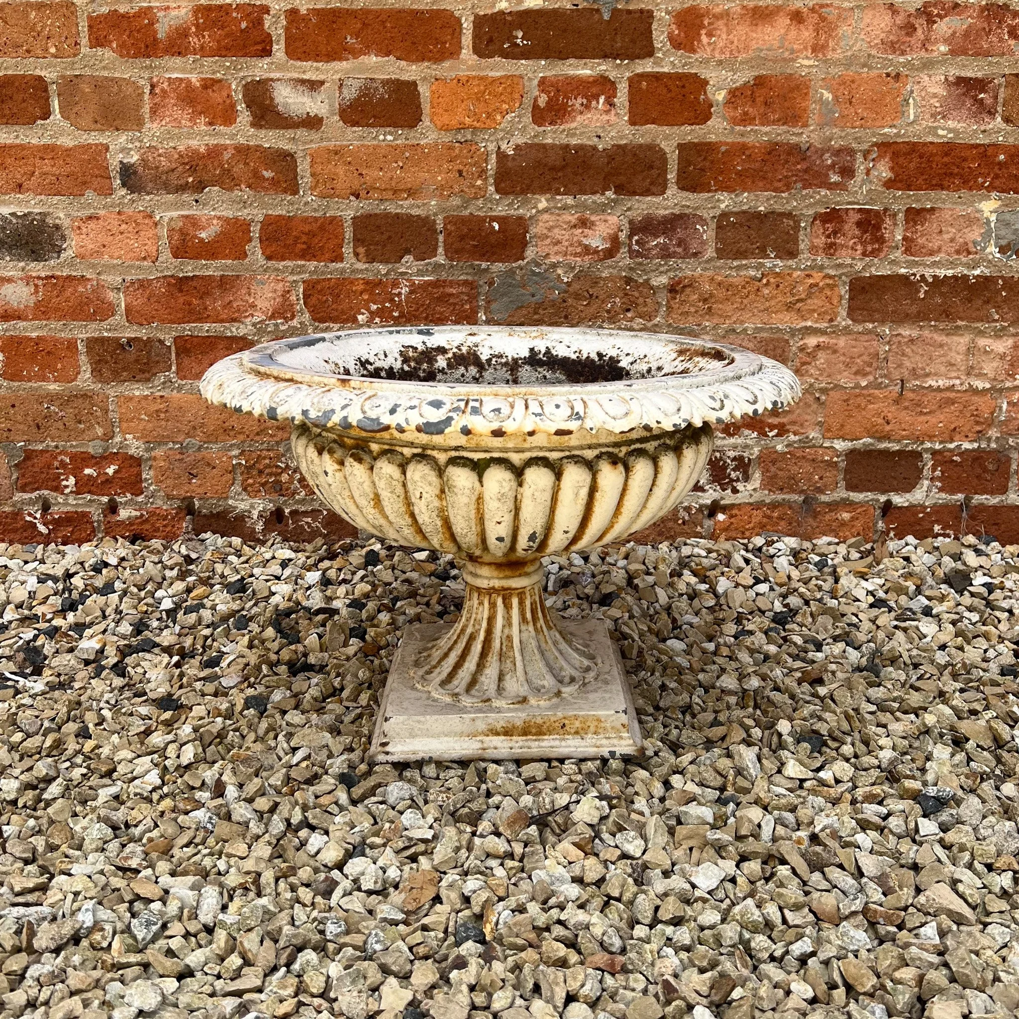 English-Victorian-cast-iron-garden-urn-antique-campagna-G8301-3.jpg