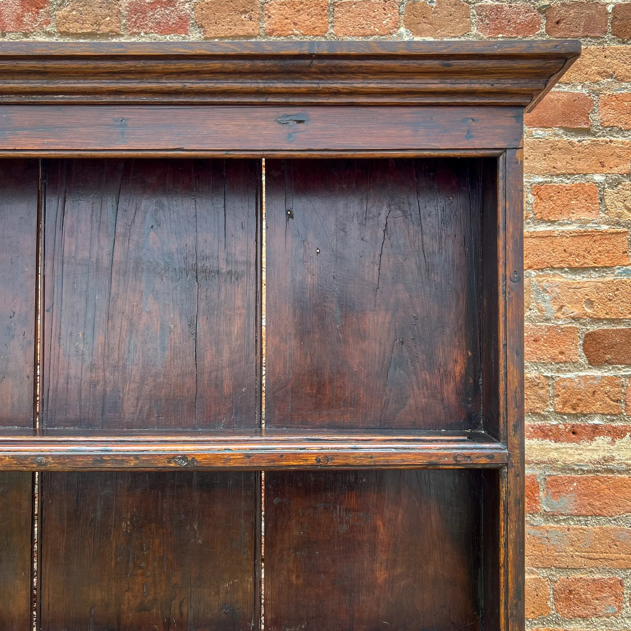 English-georgian-oak-dresser-coountry-kneehole-charming-4.jpg