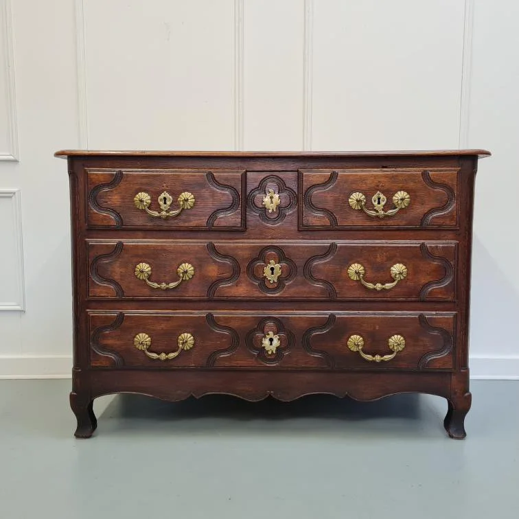 18th-century-French-oak-commode-antique-louis-XV