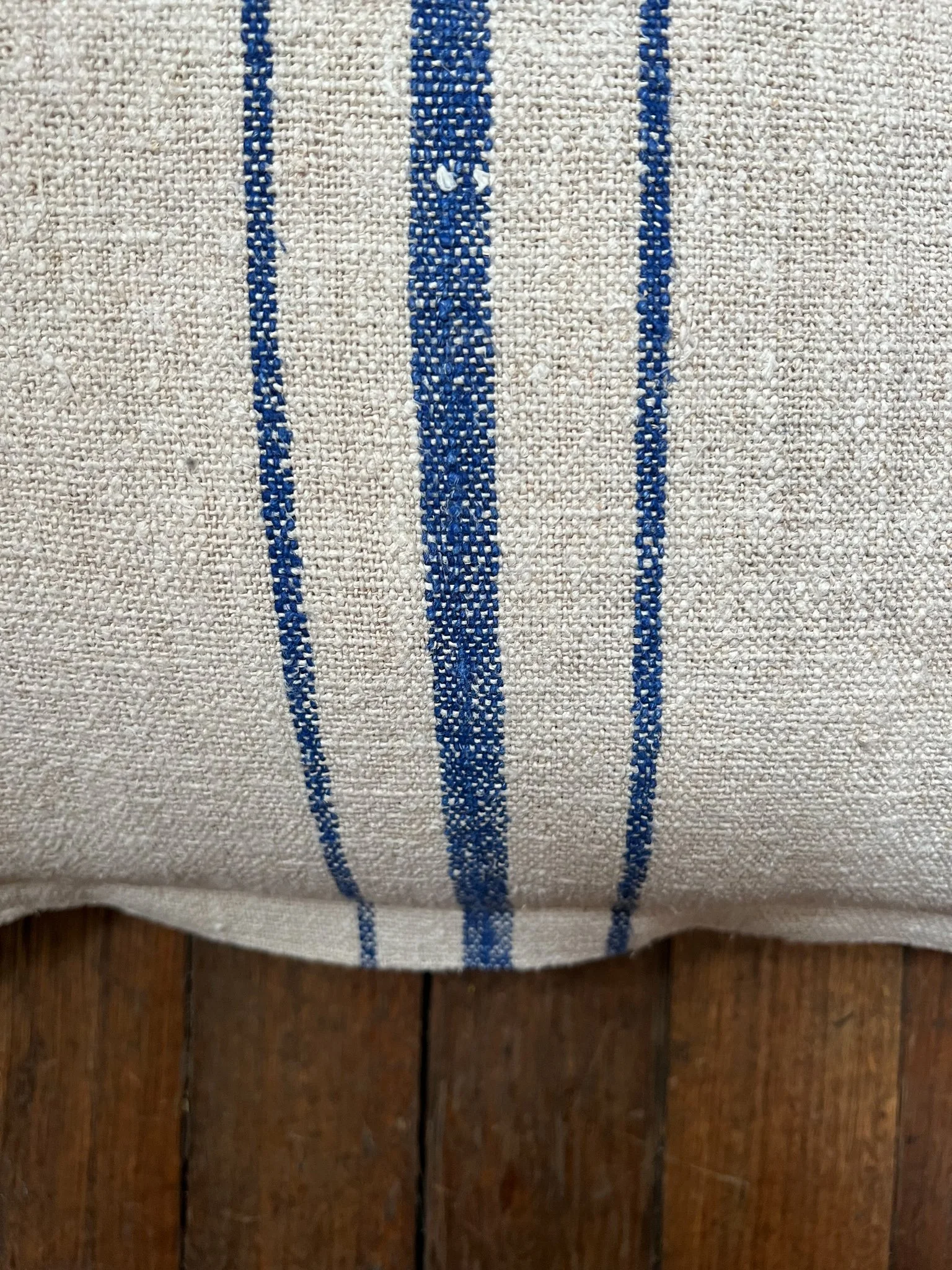 Kilim-cushion-susani-ikat-turkish-carpet-vintage-fragment-02.jpg