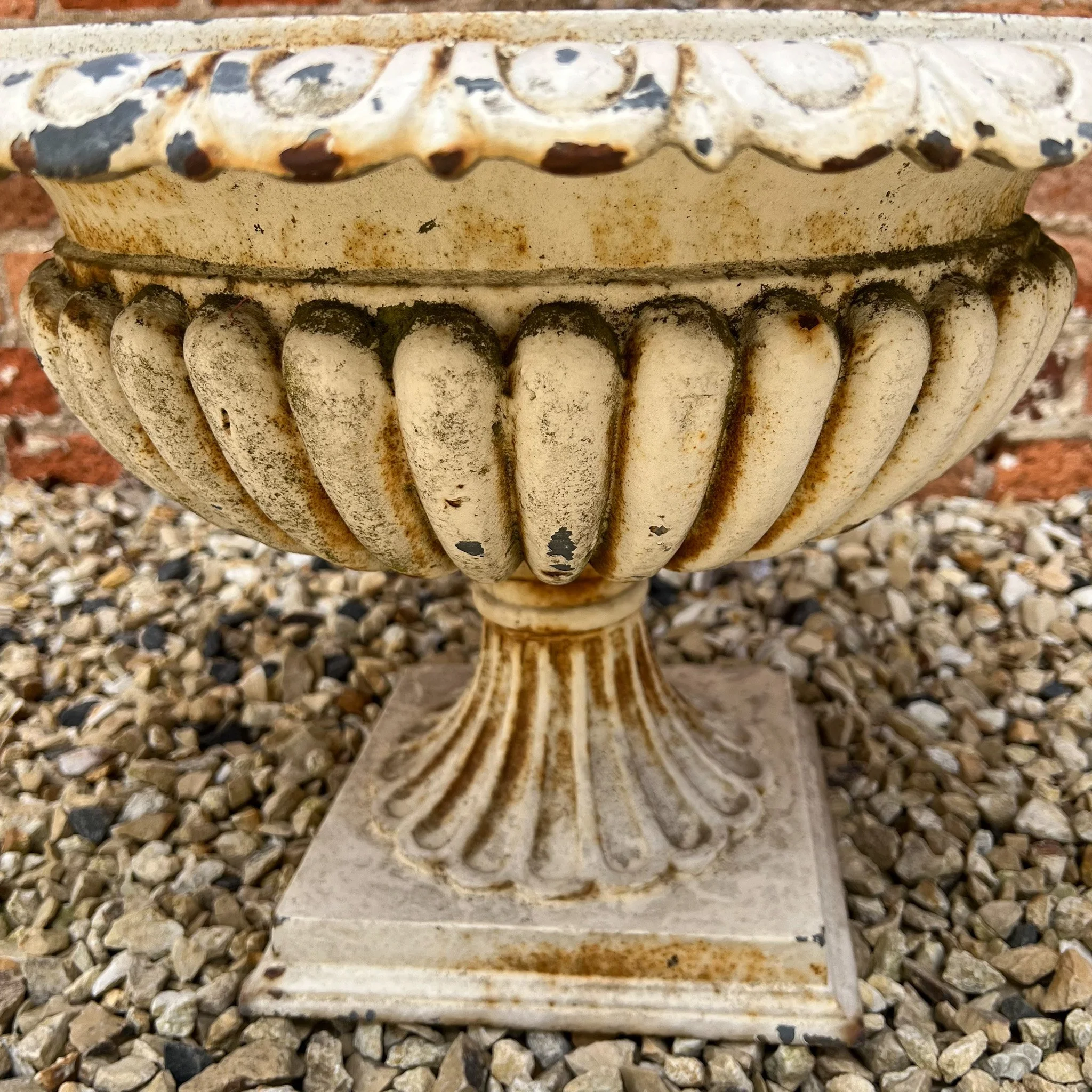 English-Victorian-cast-iron-garden-urn-antique-campagna-G8301-1.jpg