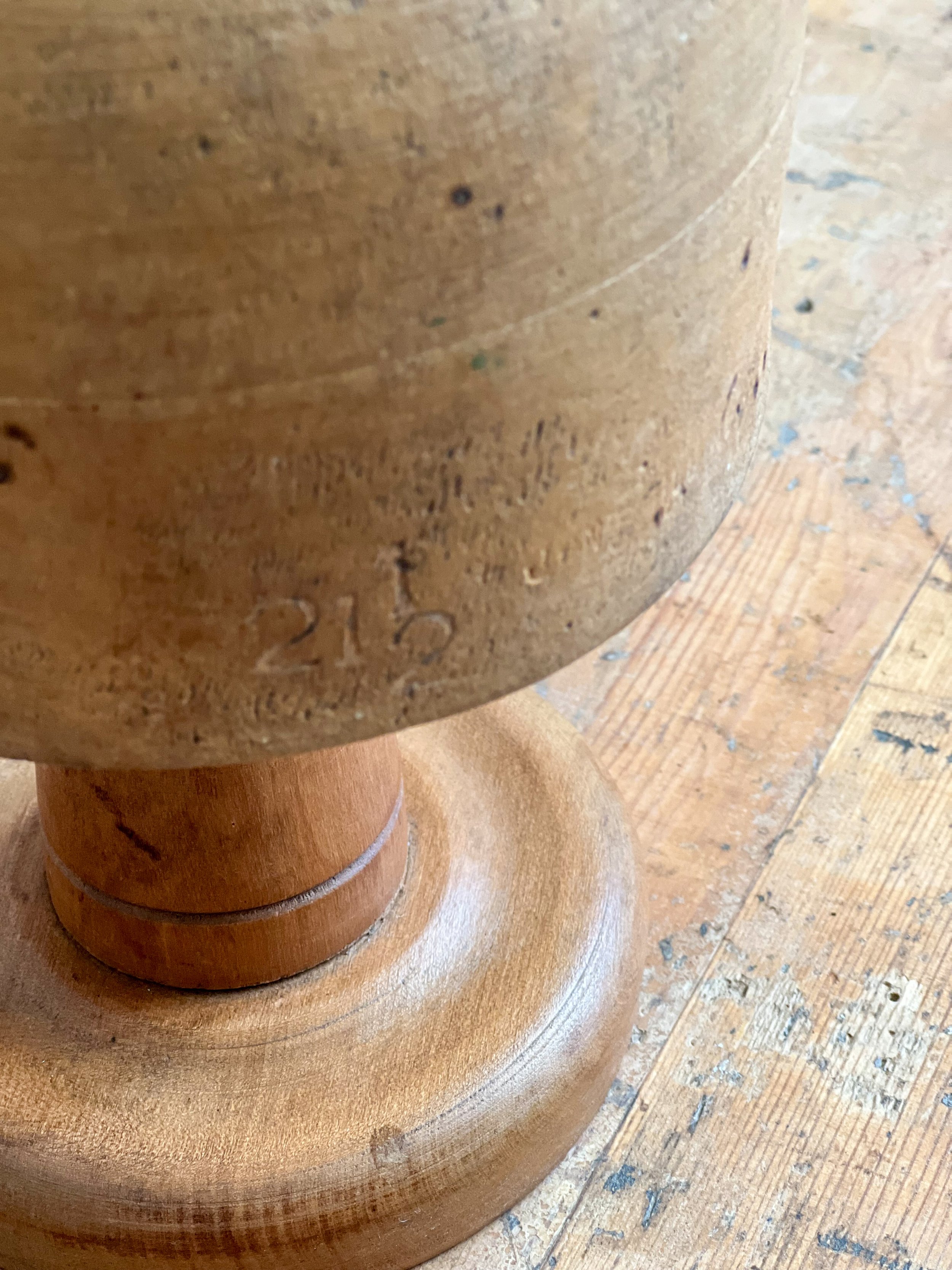 antique-milliner's-hat-block-wooden-stand-4
