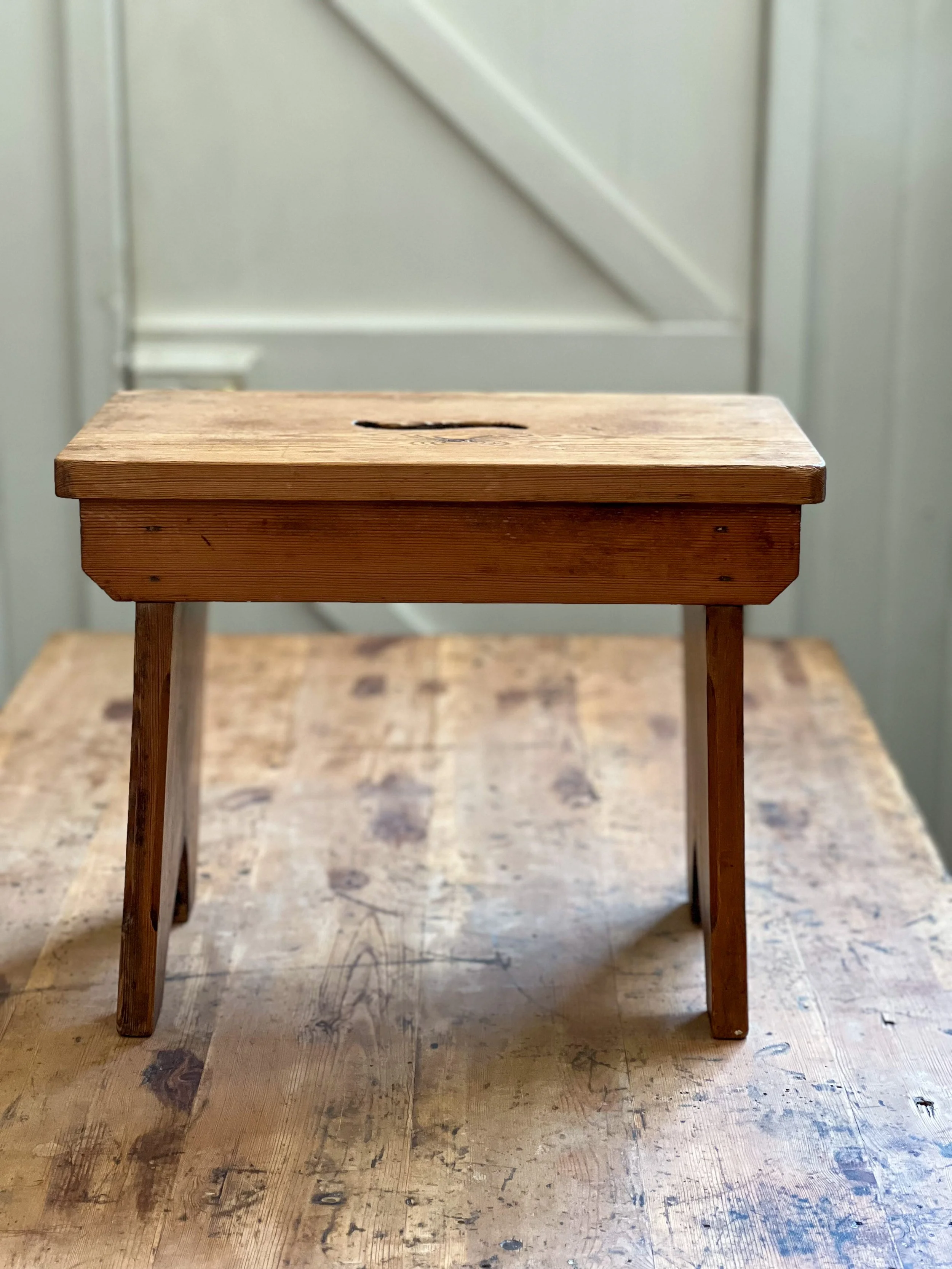 english-pine-stool-country-house-6.jpg