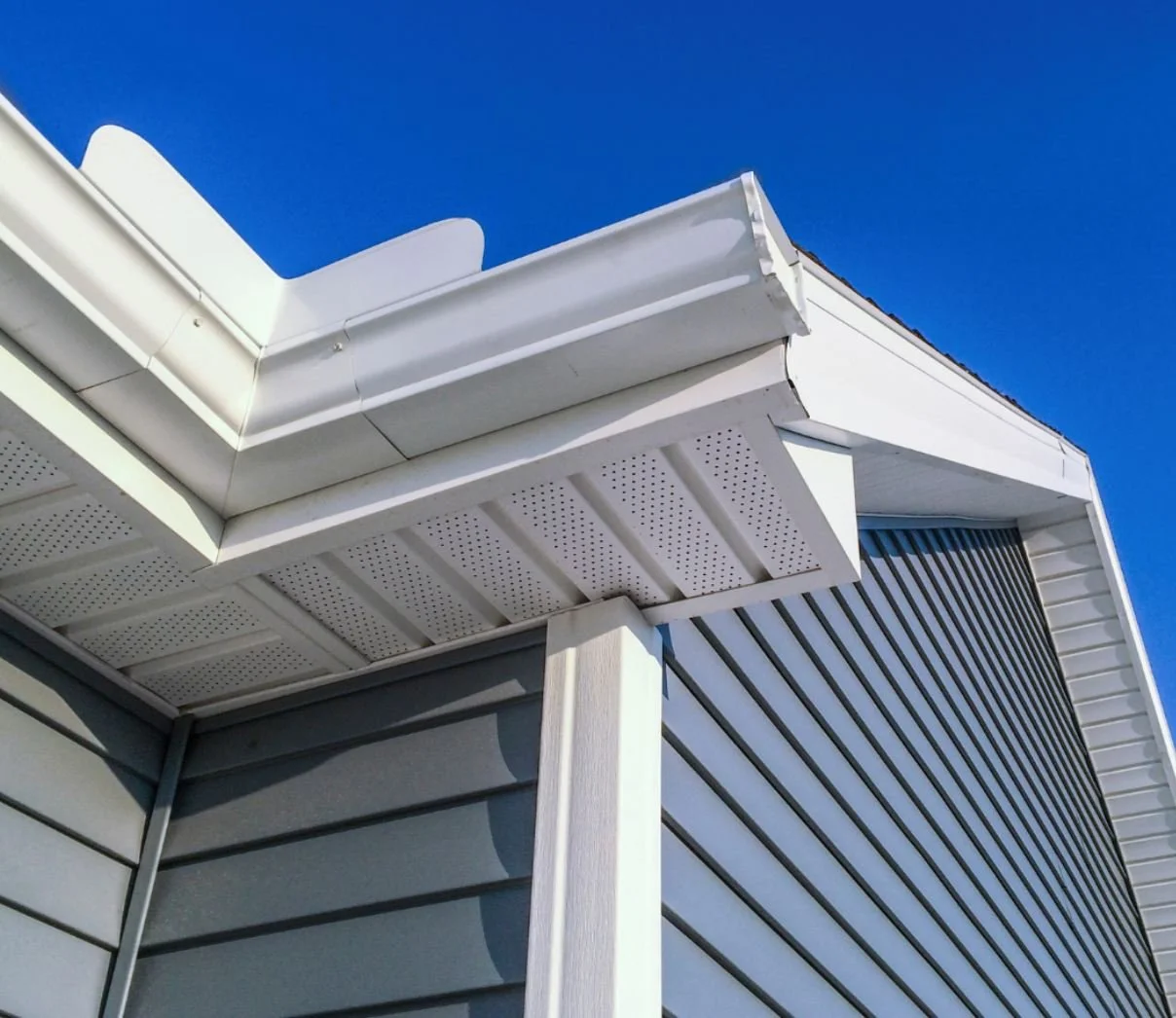 Roofing Contractor in Oakwood, GA