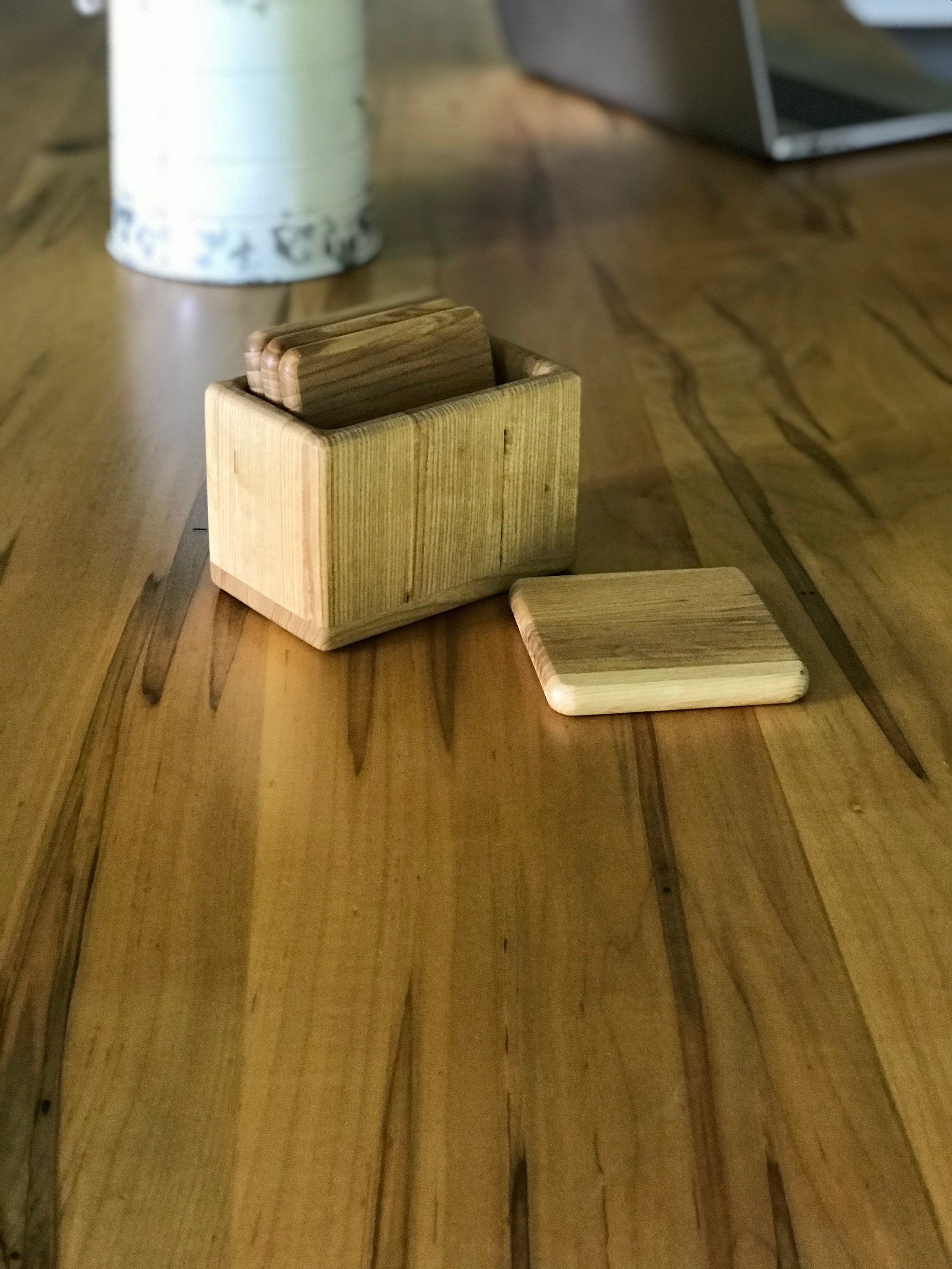 https://i.etsystatic.com/13253302/r/il/cee9e7/2393294873/il_fullxfull.2393294873_tcoq.jpg
