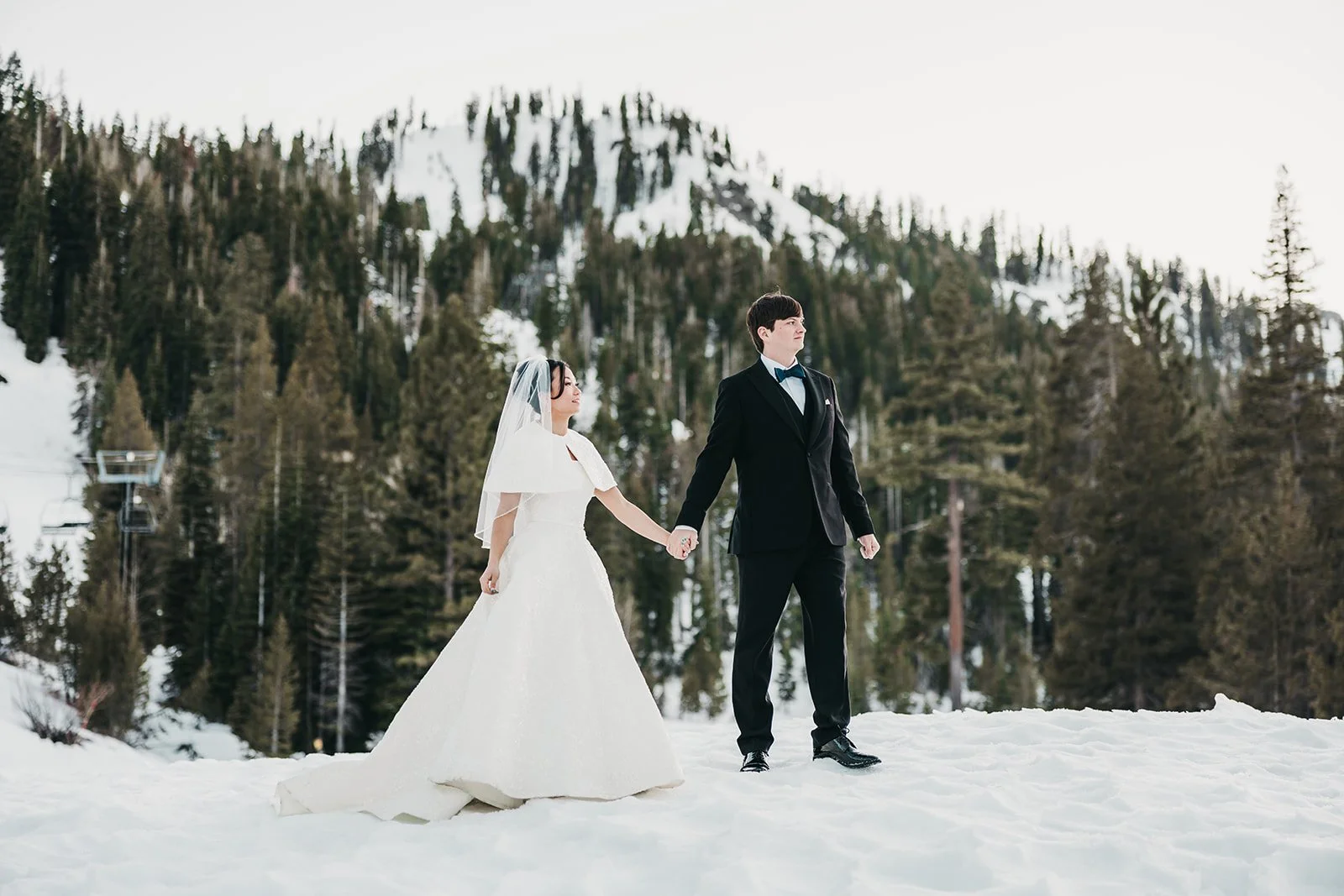 A Snowy Mountain Wedding at Everline Resort and Spa: Michelle &amp; Caleb’s Navy and Ivory Lake Tahoe Celebration